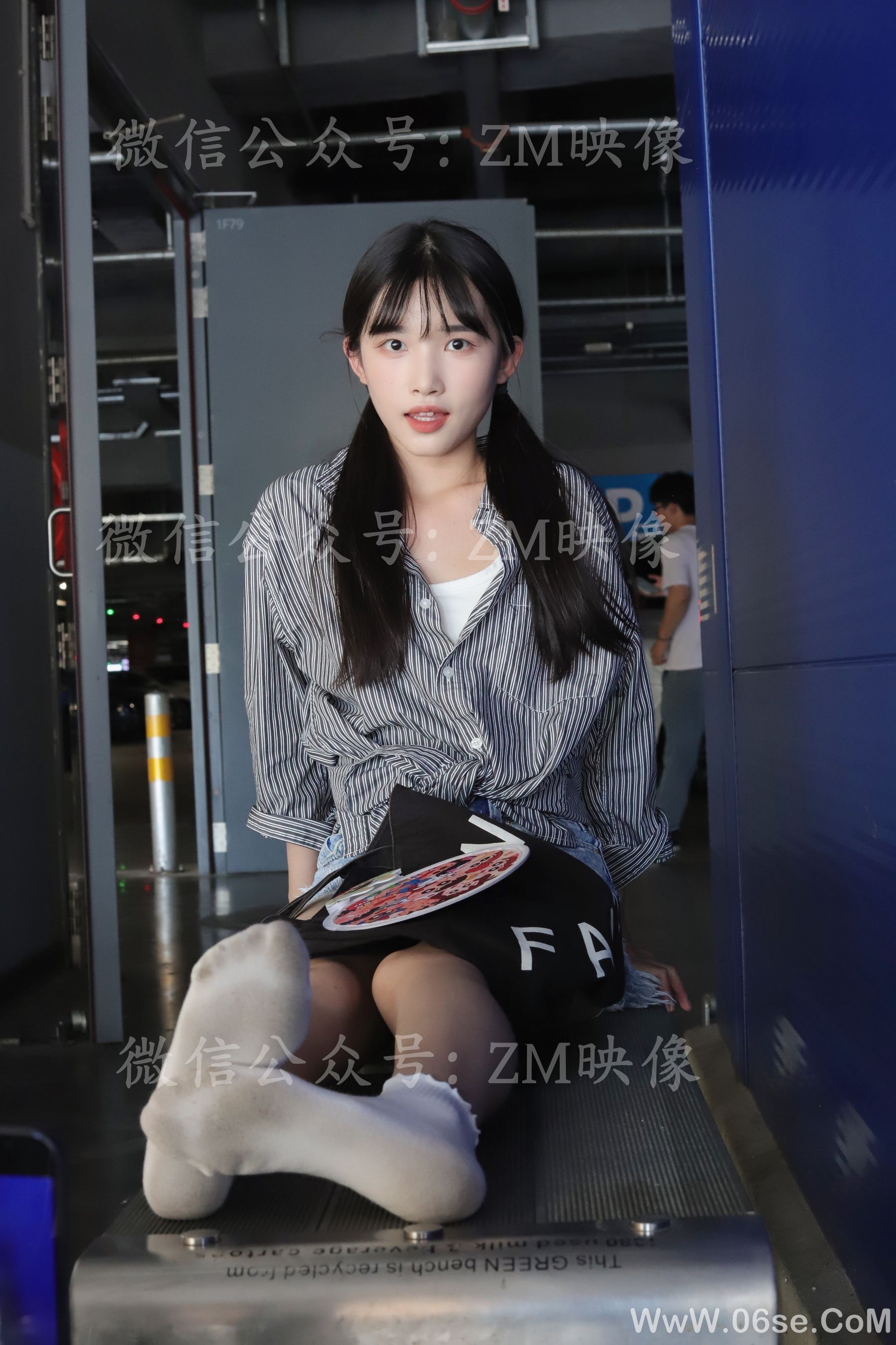 图片[225]-[织梦映像] 爱在深秋-轻罗小扇扑流萤[305P]-六色网