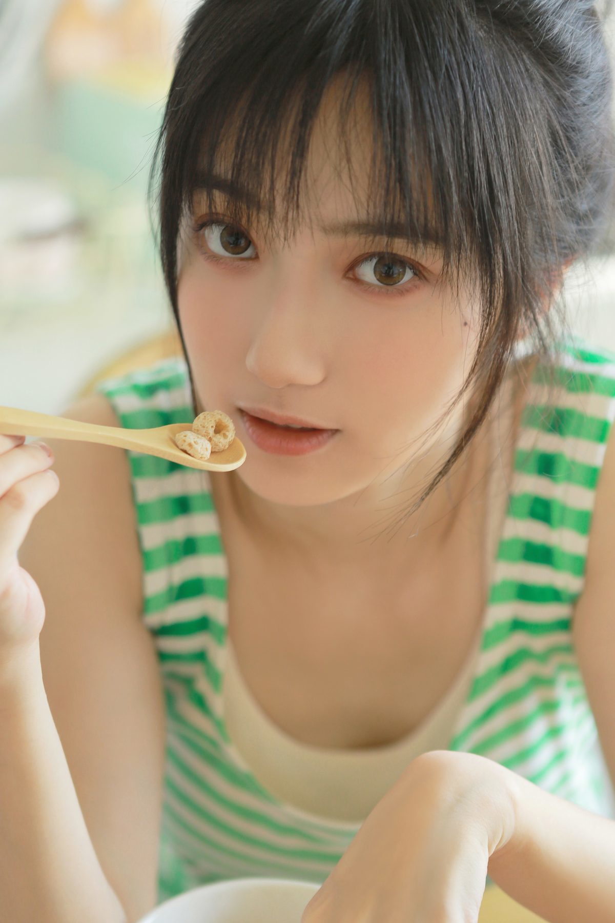 图片[10]-YiTuYu艺图语 Vol.3335 Xin Xin[24P]-六色网