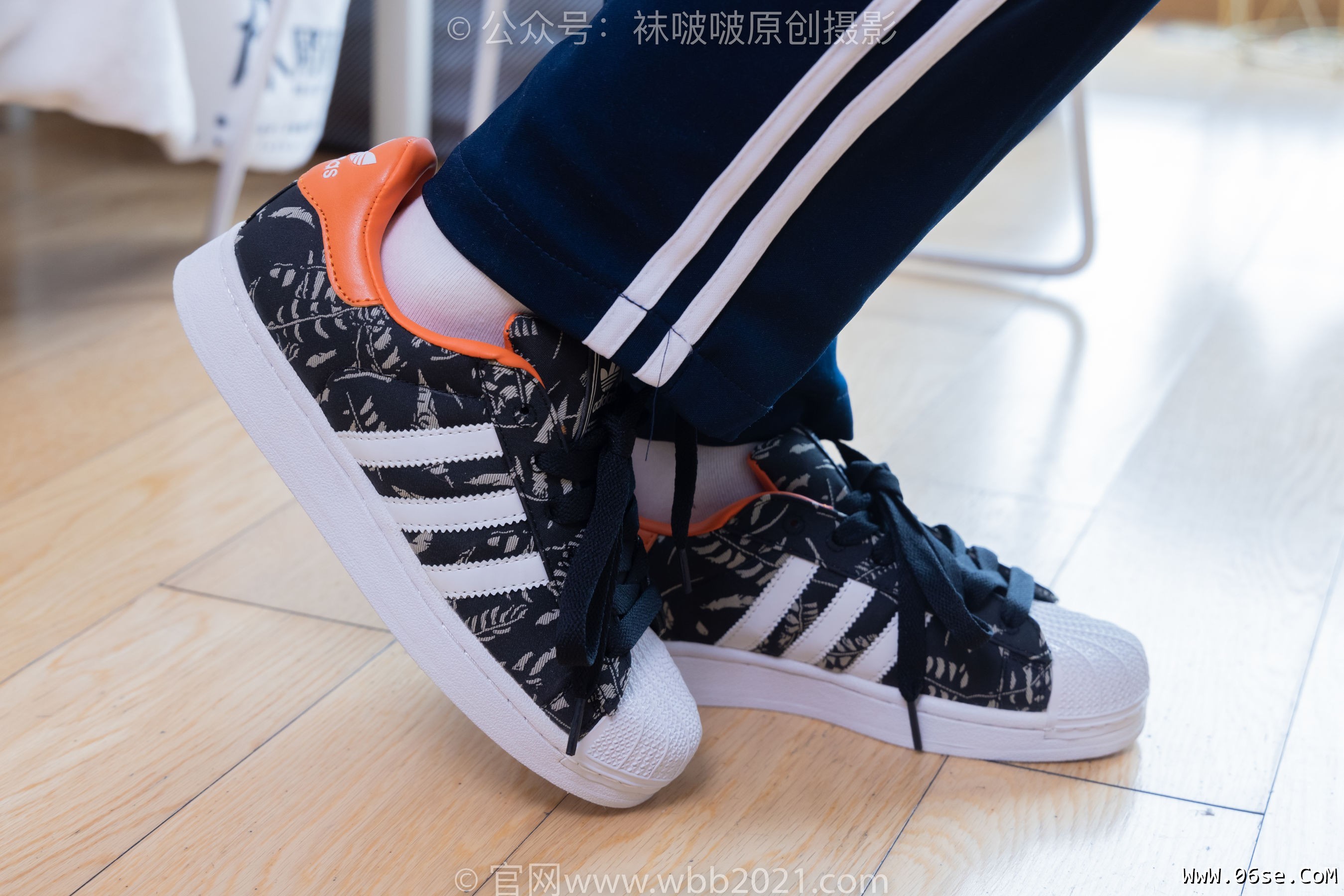 图片[69]-BoBoSocks袜啵啵 No.366 甜甜圈 -三双板鞋、白棉袜、短白丝[150P]-六色网