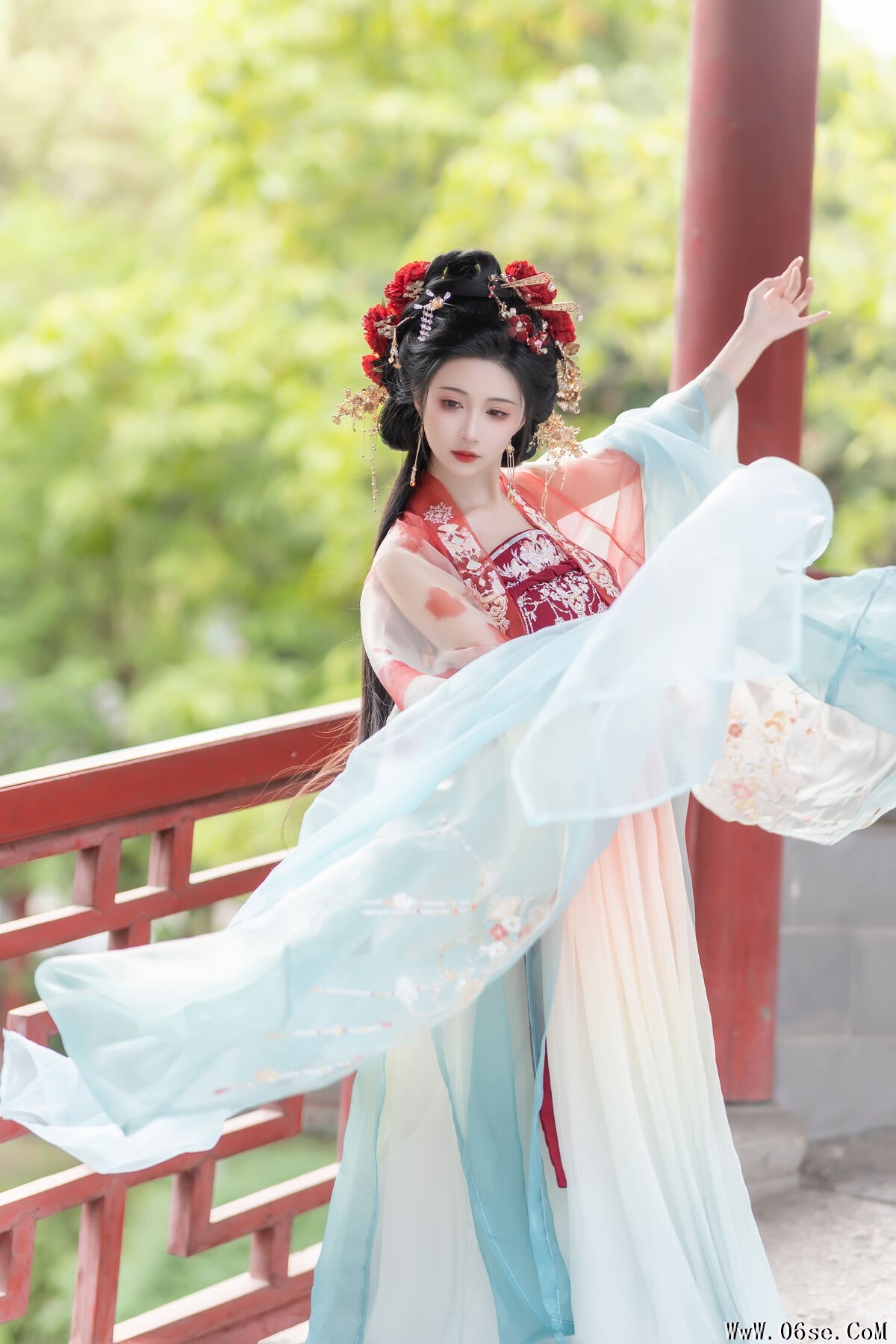 图片[17]-YiTuYu艺图语 Vol.7208 Qi Luo Sheng De Xiao Su Su[28P]-六色网