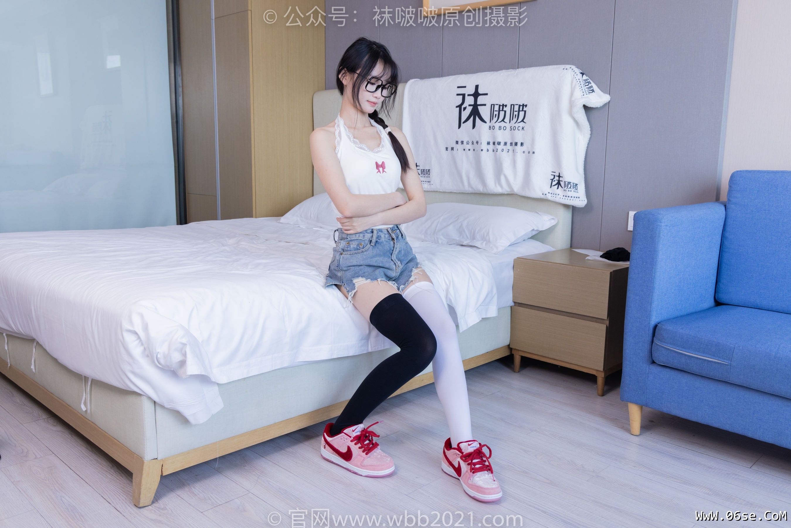 图片[129]-BoBoSocks袜啵啵 No.390 甜甜圈 -板鞋、厚黑丝大腿袜、厚白丝大腿袜[148P]-六色网