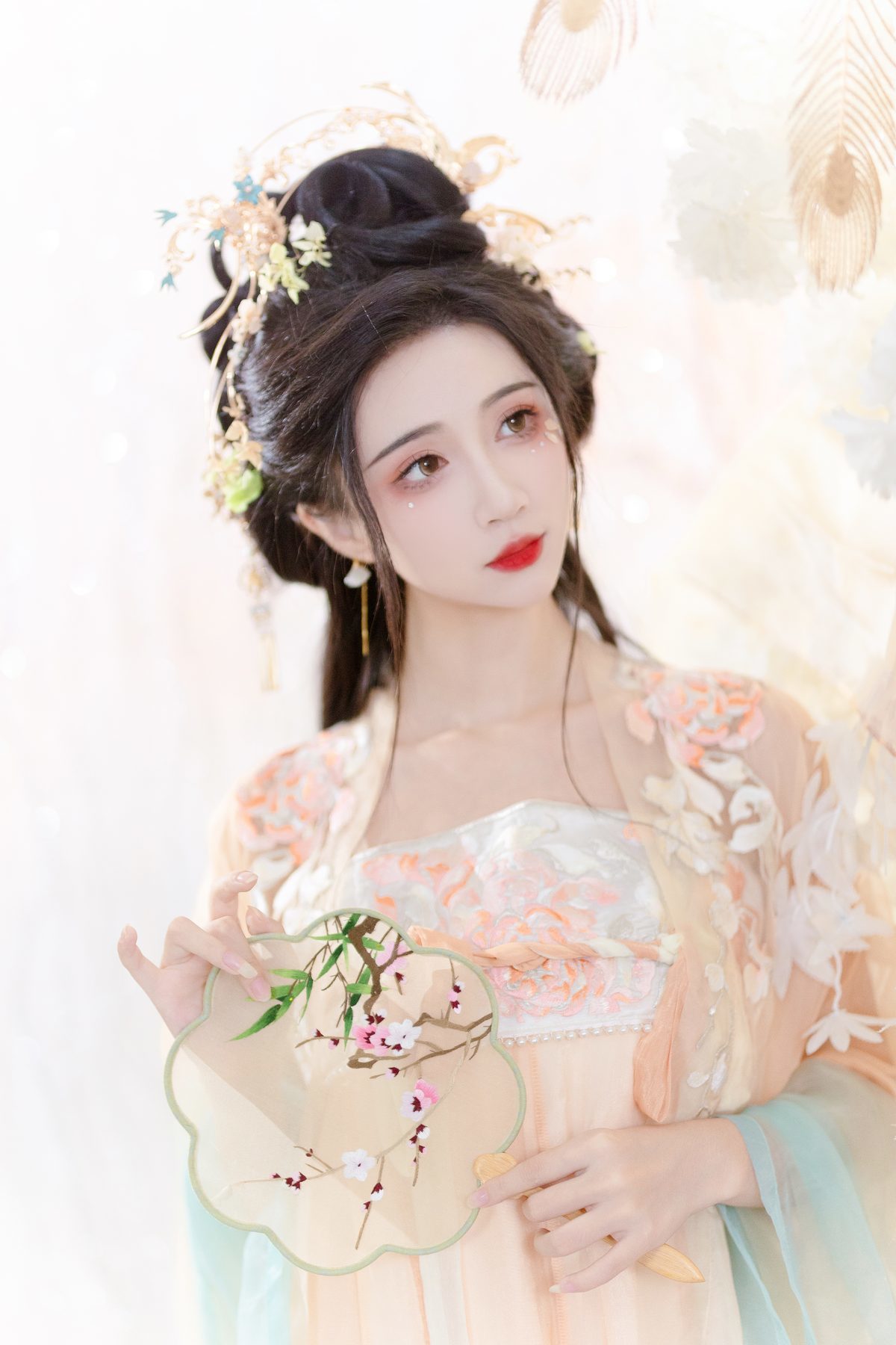 图片[28]-YiTuYu艺图语 Vol.5606 Qi Luo Sheng De Xiao Su Su[31P]-六色网