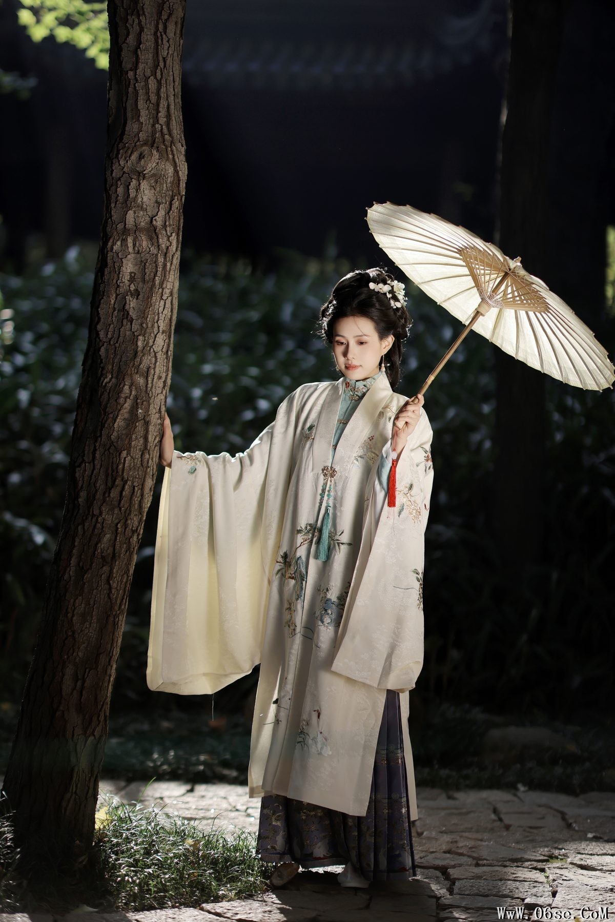 图片[22]-YiTuYu艺图语 Vol.6111 A Qin Da Da[32P]-六色网