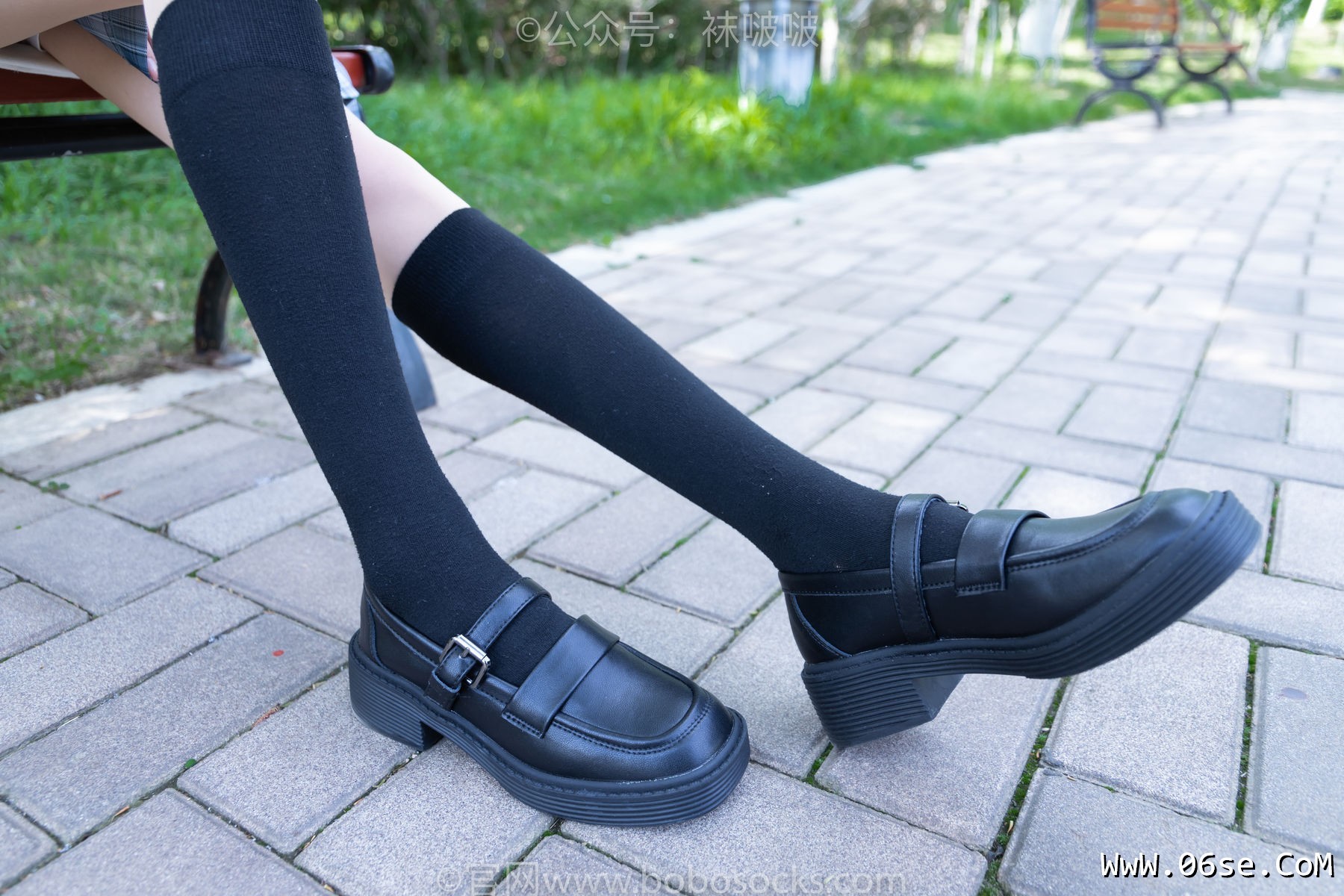 图片[26]-BoBoSocks袜啵啵 No.007 稚予-JK制服、皮鞋、黑色中筒棉袜、肉丝[143P]-六色网