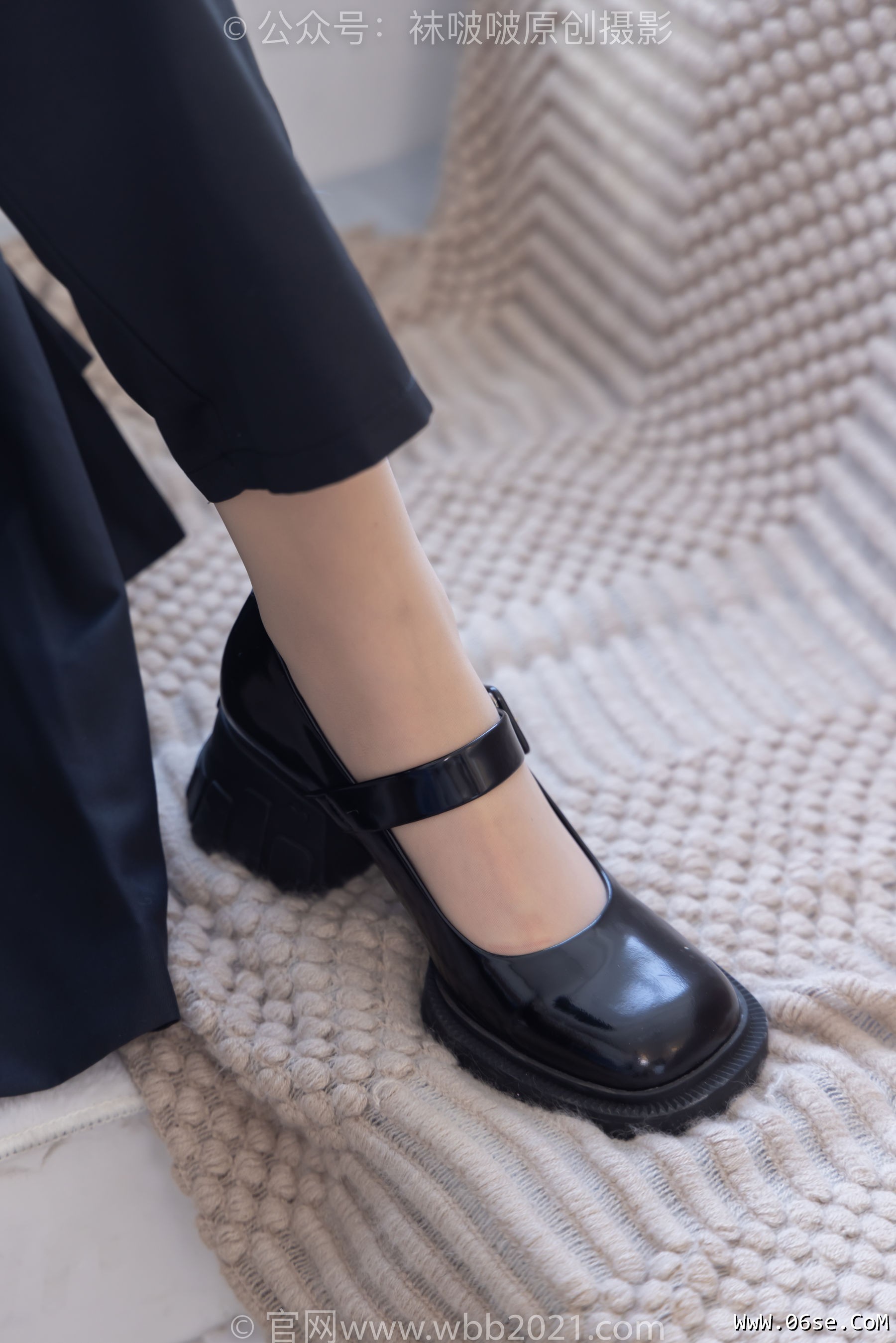 图片[126]-BoBoSocks袜啵啵 No.302 小甜豆&稚予 -三双皮鞋、板鞋、黑丝、两双肉丝、裤里丝[140P]-六色网