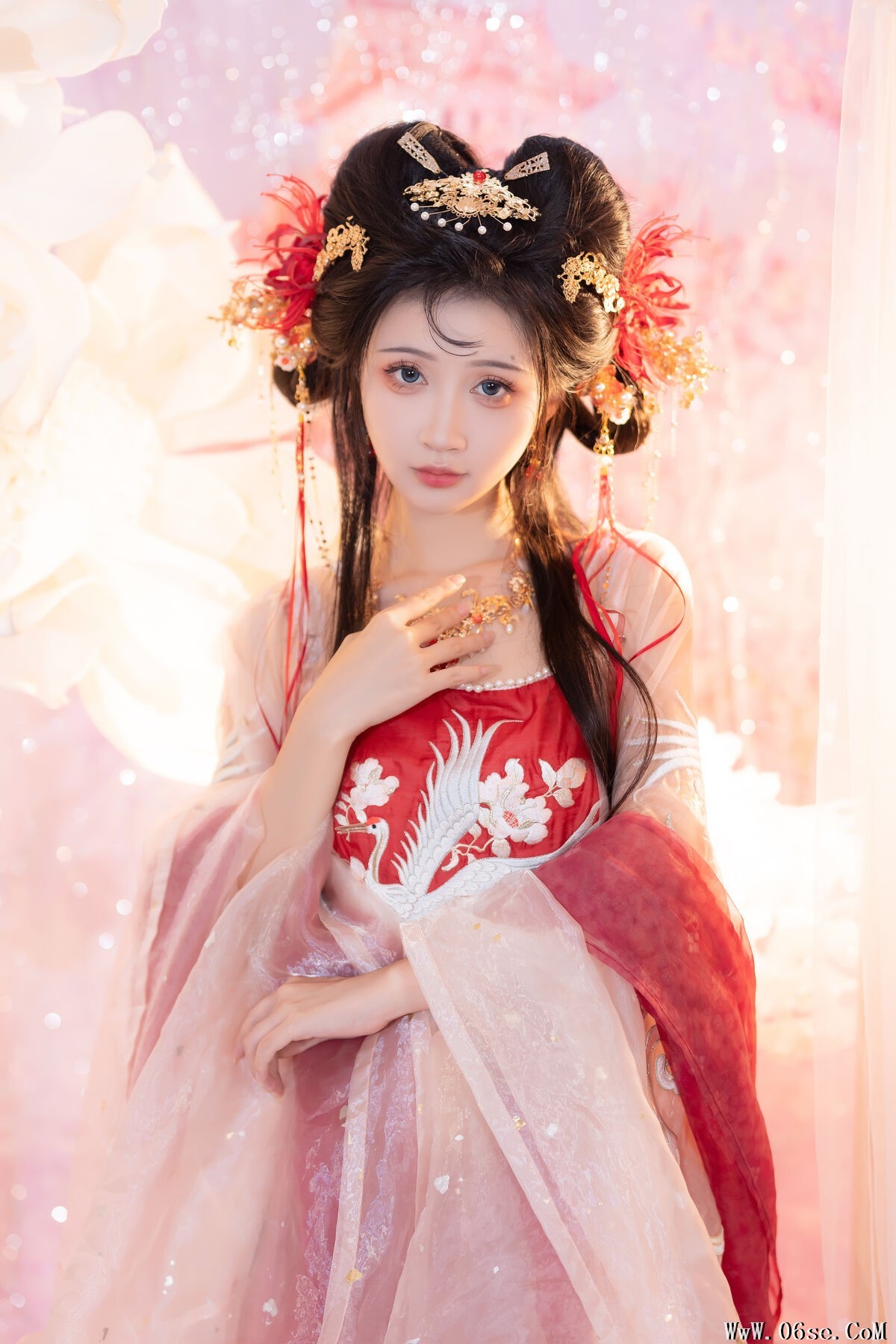 图片[24]-YiTuYu艺图语 Vol.7642 Qi Luo Sheng De Xiao Su Su[25P]-六色网