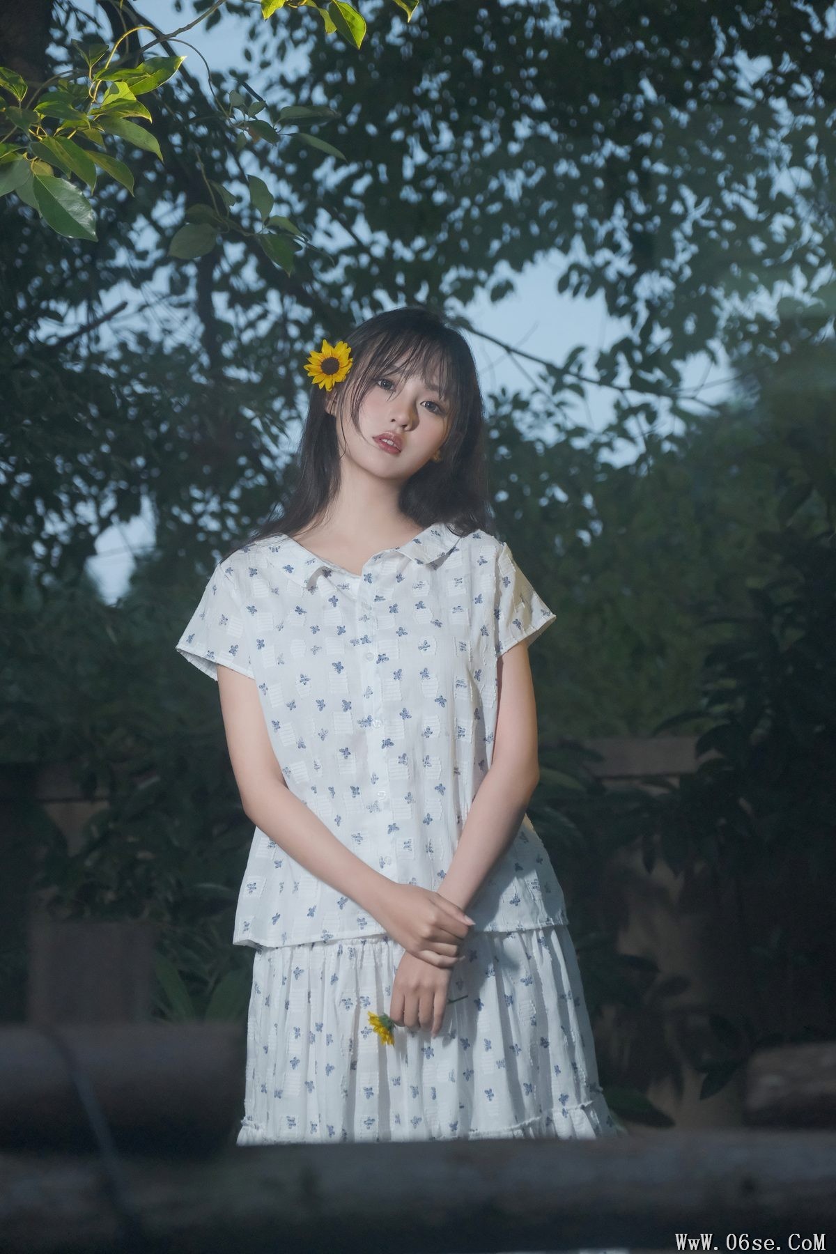 图片[6]-YiTuYu艺图语 Vol.5718 Yi Tiao Lan Chong[23P]-六色网