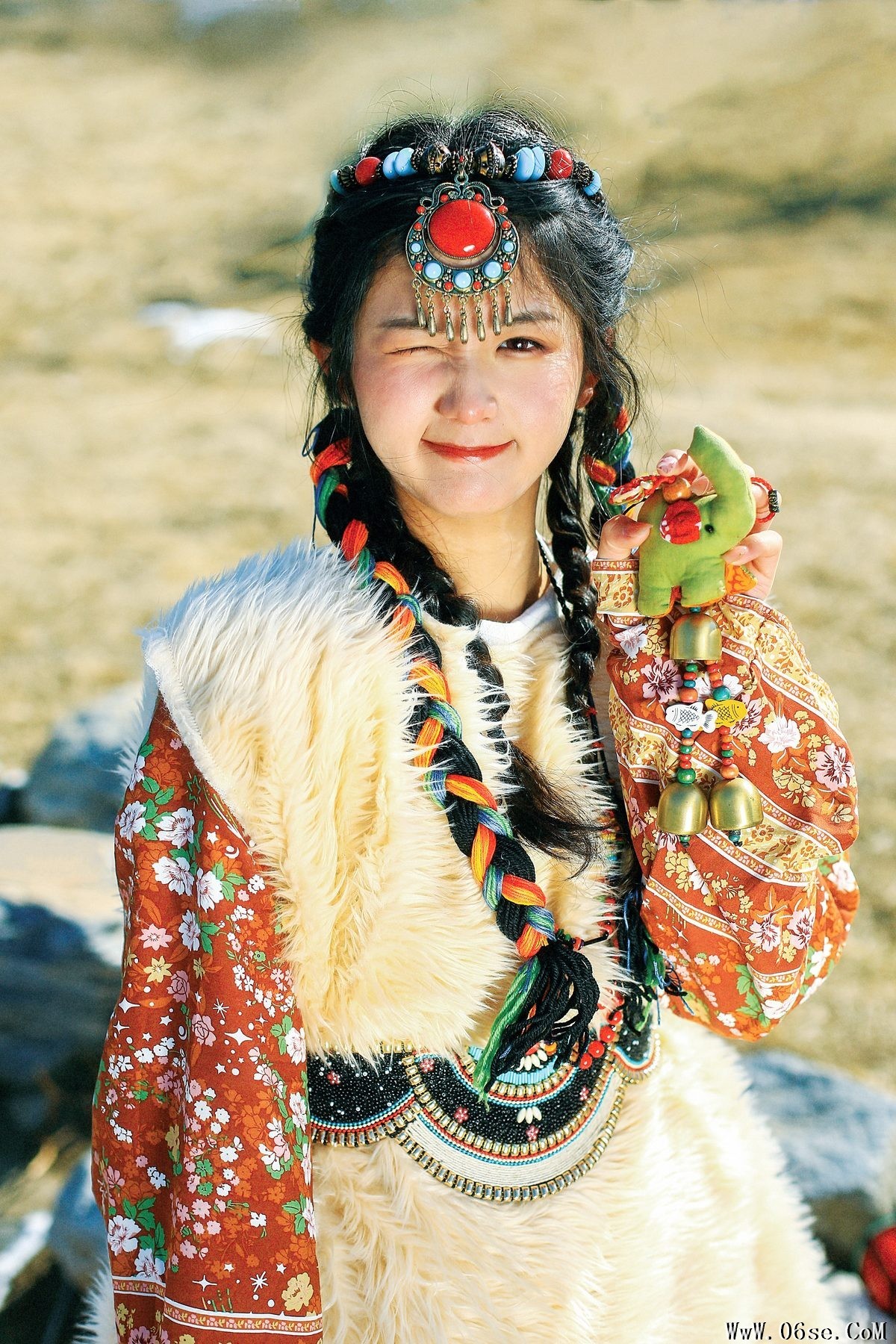 图片[23]-YiTuYu艺图语 Vol.3347 Tu Zi Zzz Bu Chi Hu Luo Bo[23P]-六色网