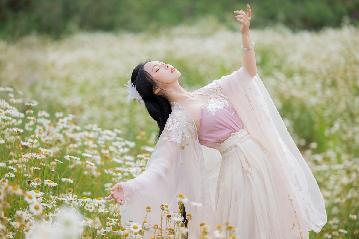图片[19]-YiTuYu艺图语 Vol.4383 Qian Mo Hong Chen[24P]-六色网