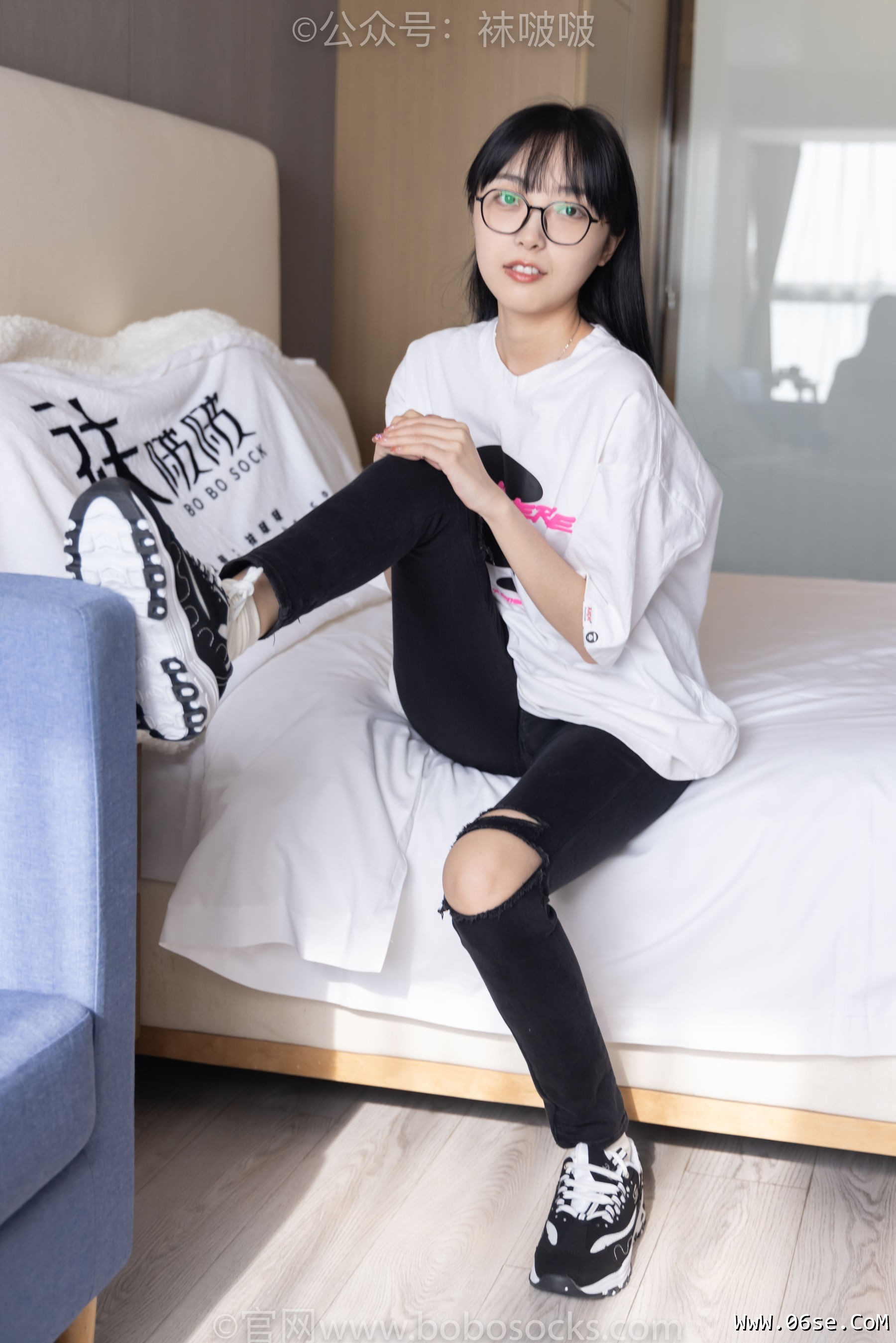 图片[19]-BoBoSocks袜啵啵 No.055 稚予-斯凯奇运动鞋、白棉袜、黑棉袜[139P]-六色网
