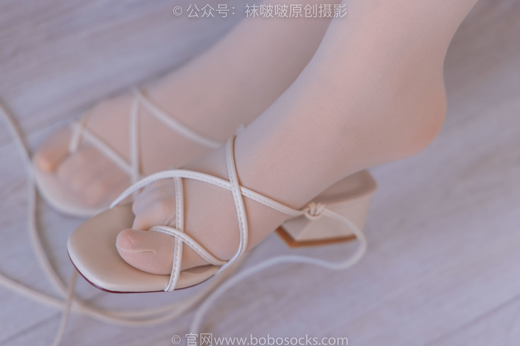 图片[47]-BoBoSocks袜啵啵 No.170 周周-两双高跟凉鞋、油亮肉丝、厚肉丝、两双丝袜叠穿[158P]-六色网