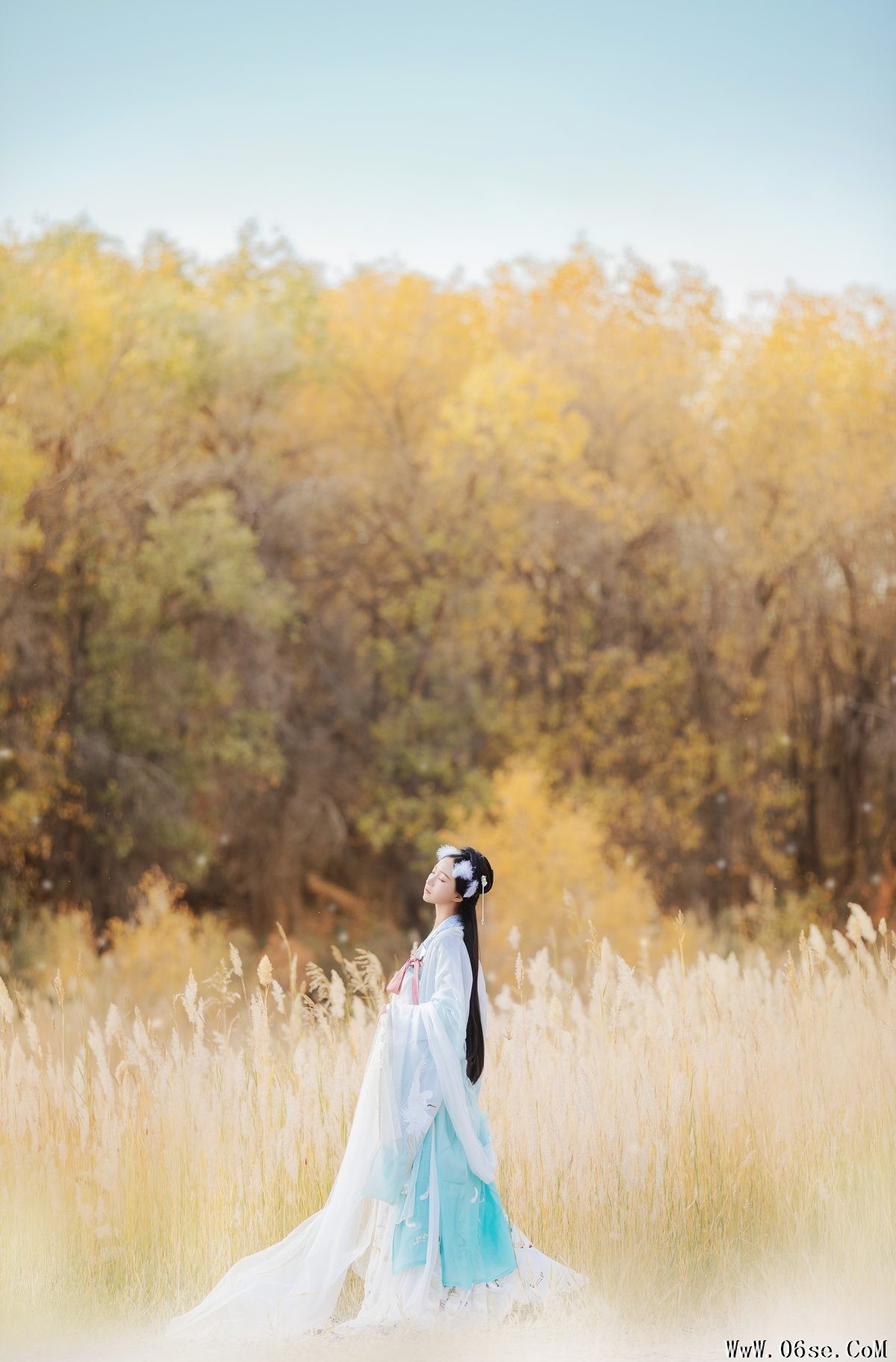 图片[26]-YiTuYu艺图语 Vol.4221 Qi Luo Sheng De Xiao Su Su[27P]-六色网