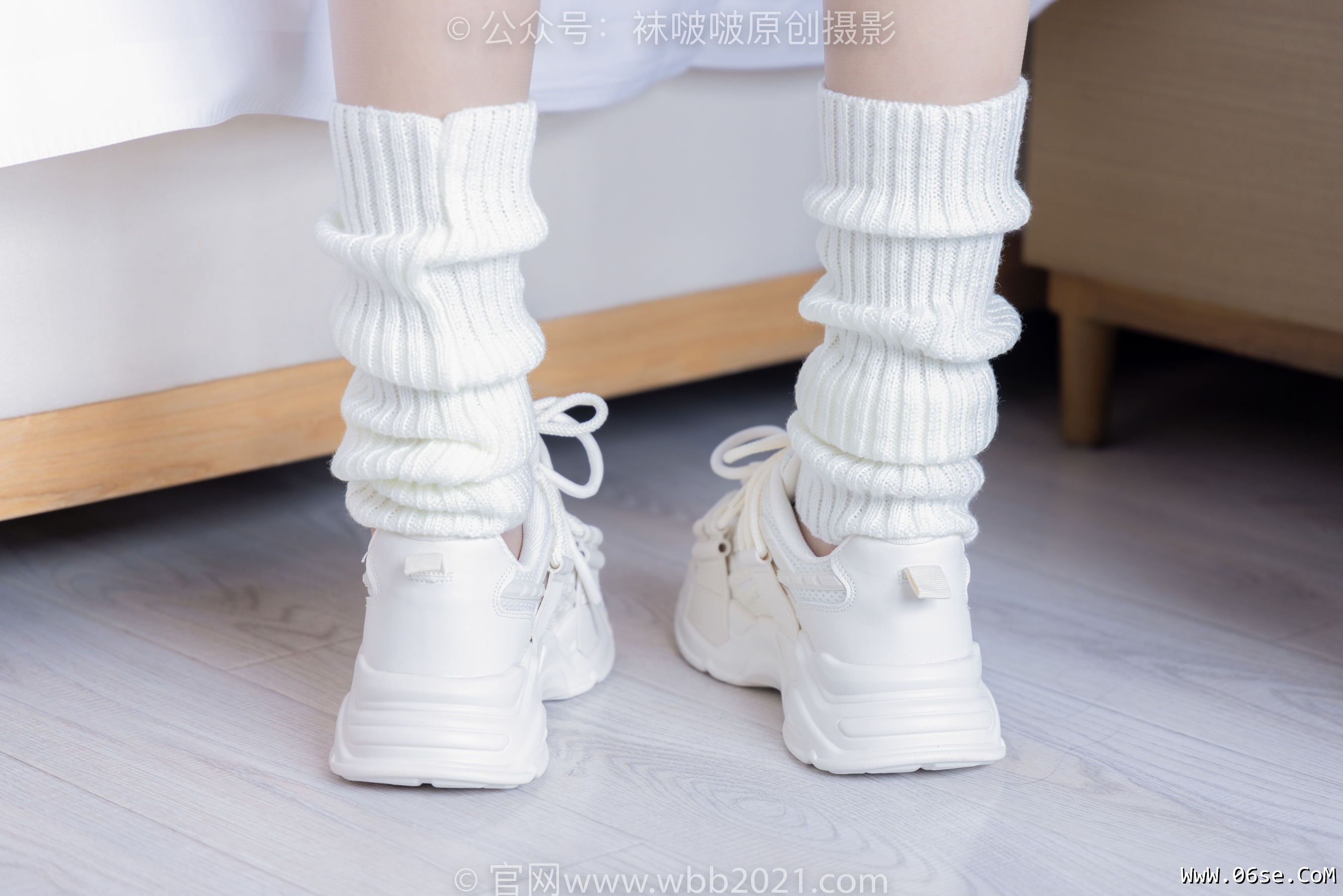 图片[127]-BoBoSocks袜啵啵 No.305 小甜豆 -运动鞋、人字拖、袜套、油亮白丝[140P]-六色网