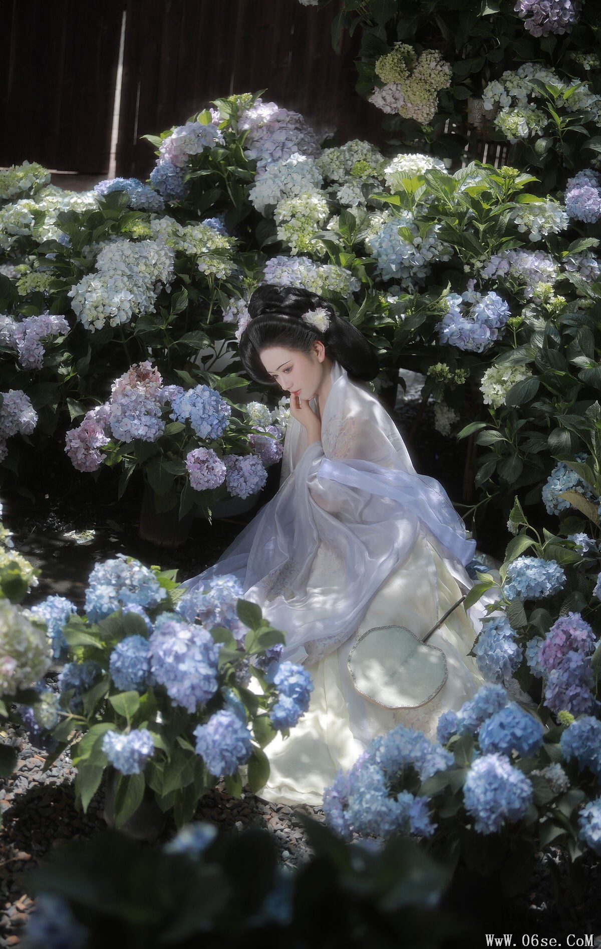 图片[6]-YiTuYu艺图语 Vol.7079 Yu Jin[22P]-六色网
