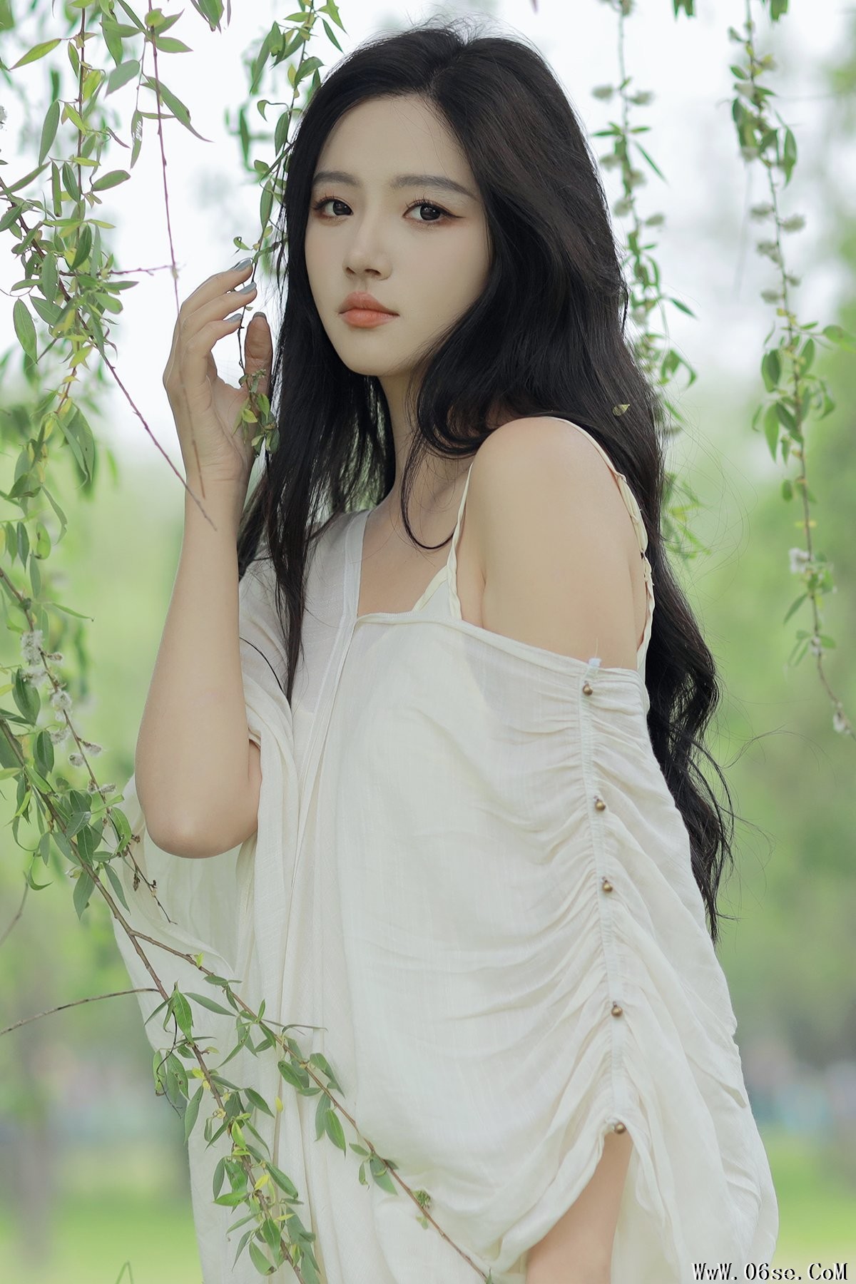 YiTuYu艺图语 Vol.6901 Elaine[25P]-六色网