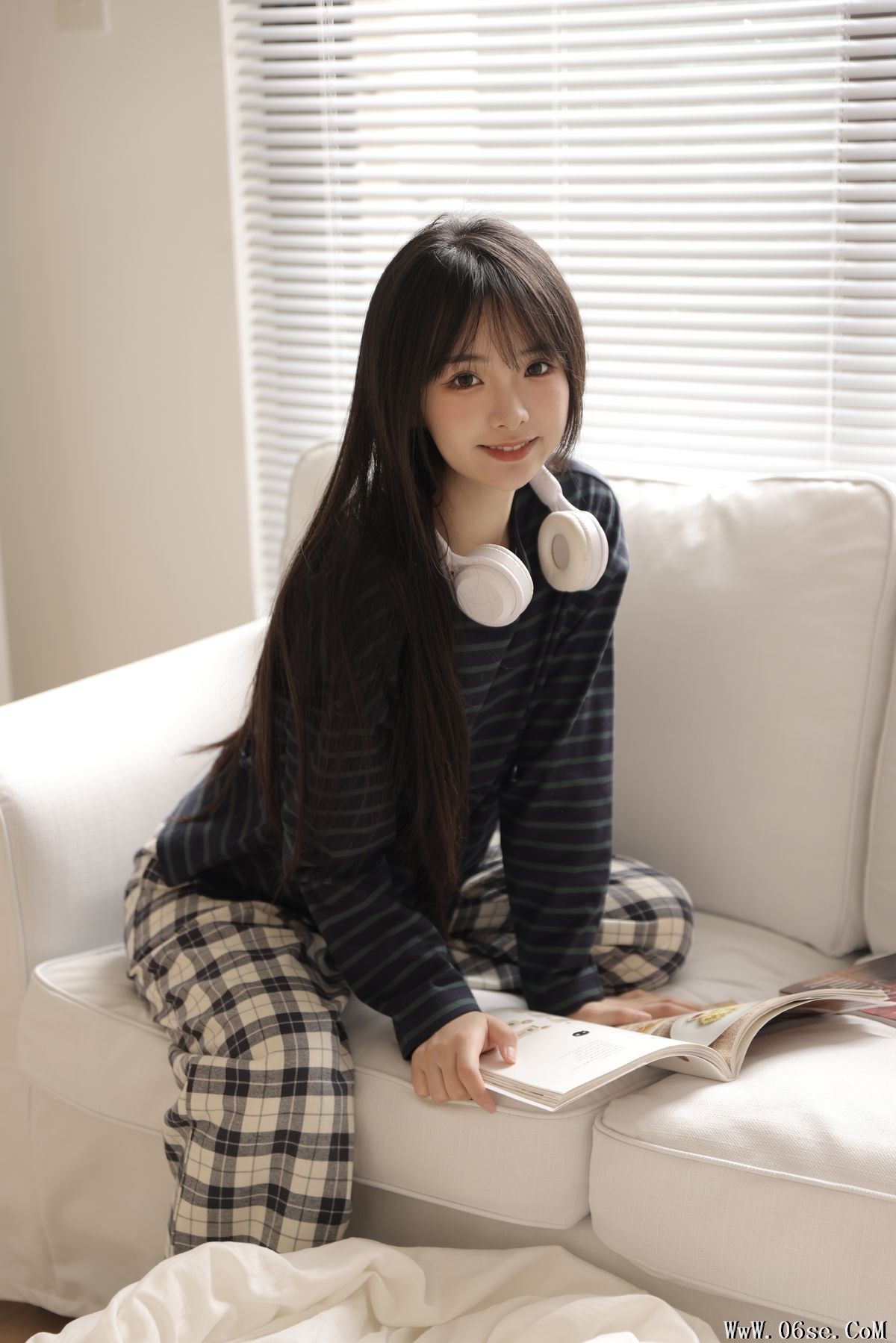 图片[12]-YiTuYu艺图语 Vol.3249 Li Li Zai W[31P]-六色网