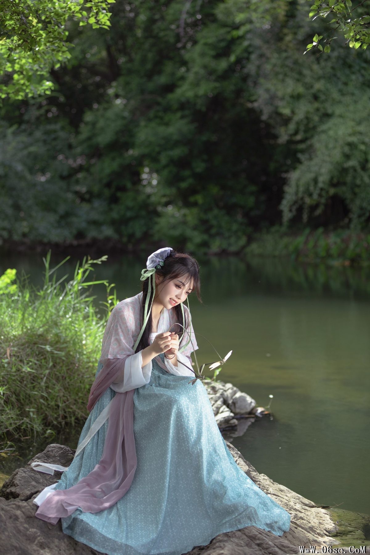 图片[33]-YiTuYu艺图语 Vol.5251 Jin Zou Ba[51P]-六色网