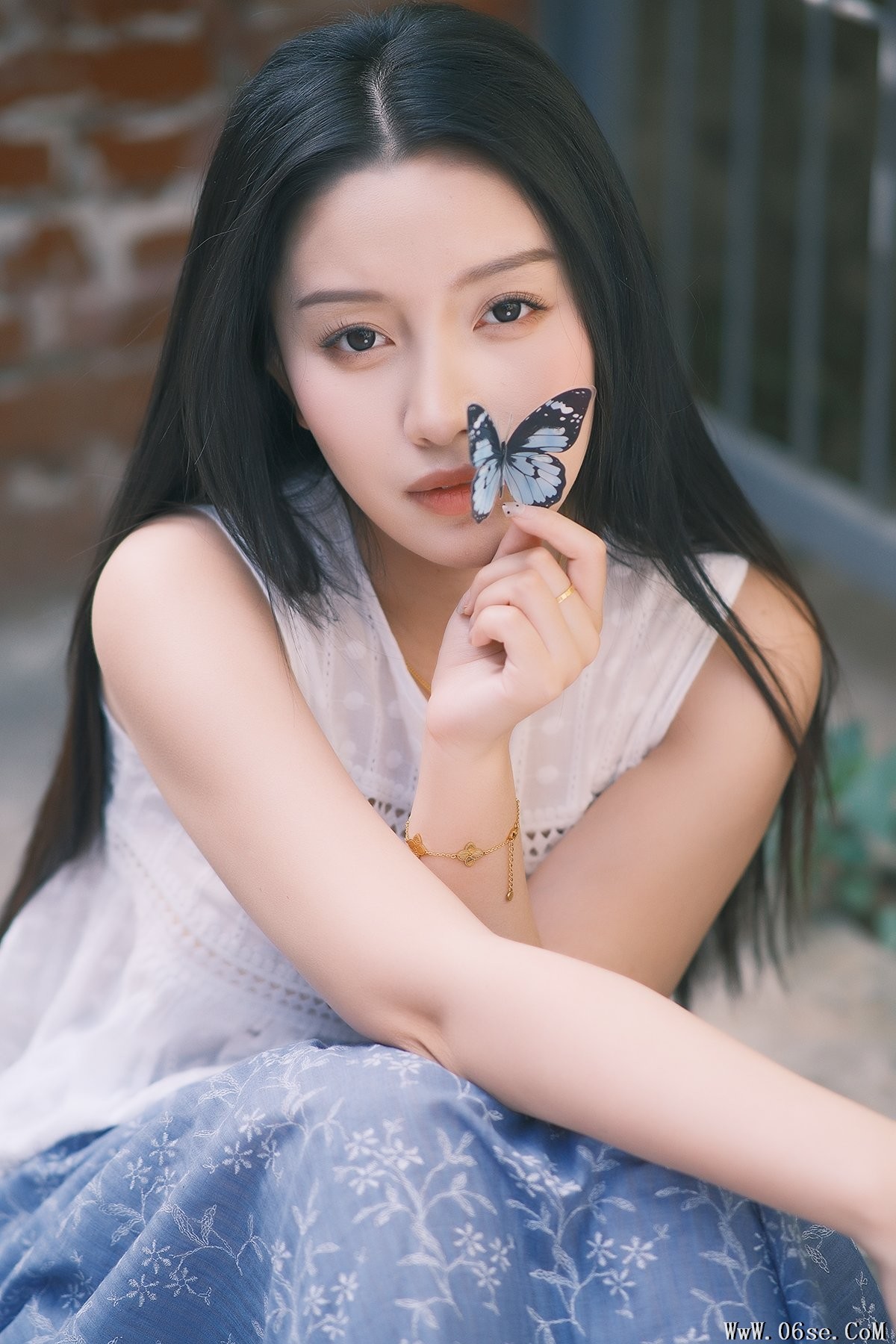 YiTuYu艺图语 Vol.7098 Jing Zi Jinns[33P]-六色网