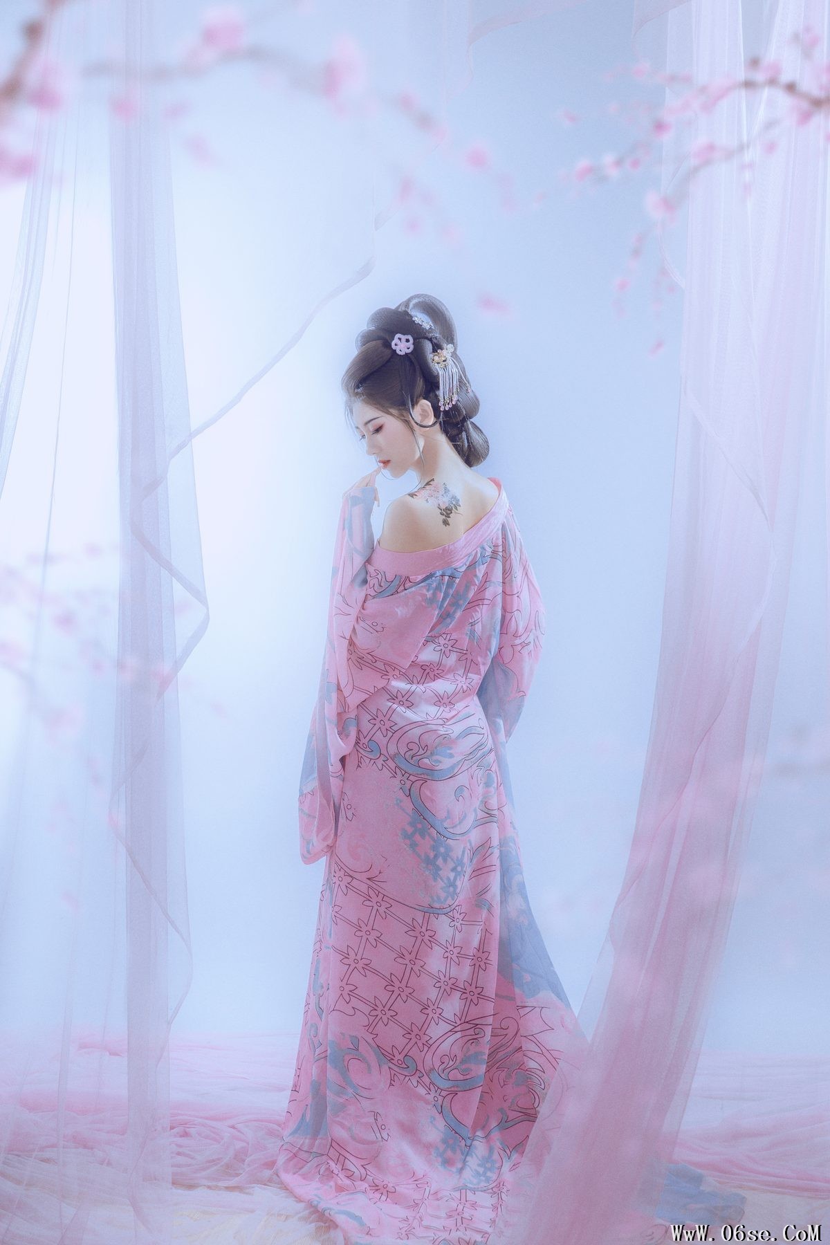 图片[13]-YiTuYu艺图语 Vol.3401 Fang Bao[20P]-六色网