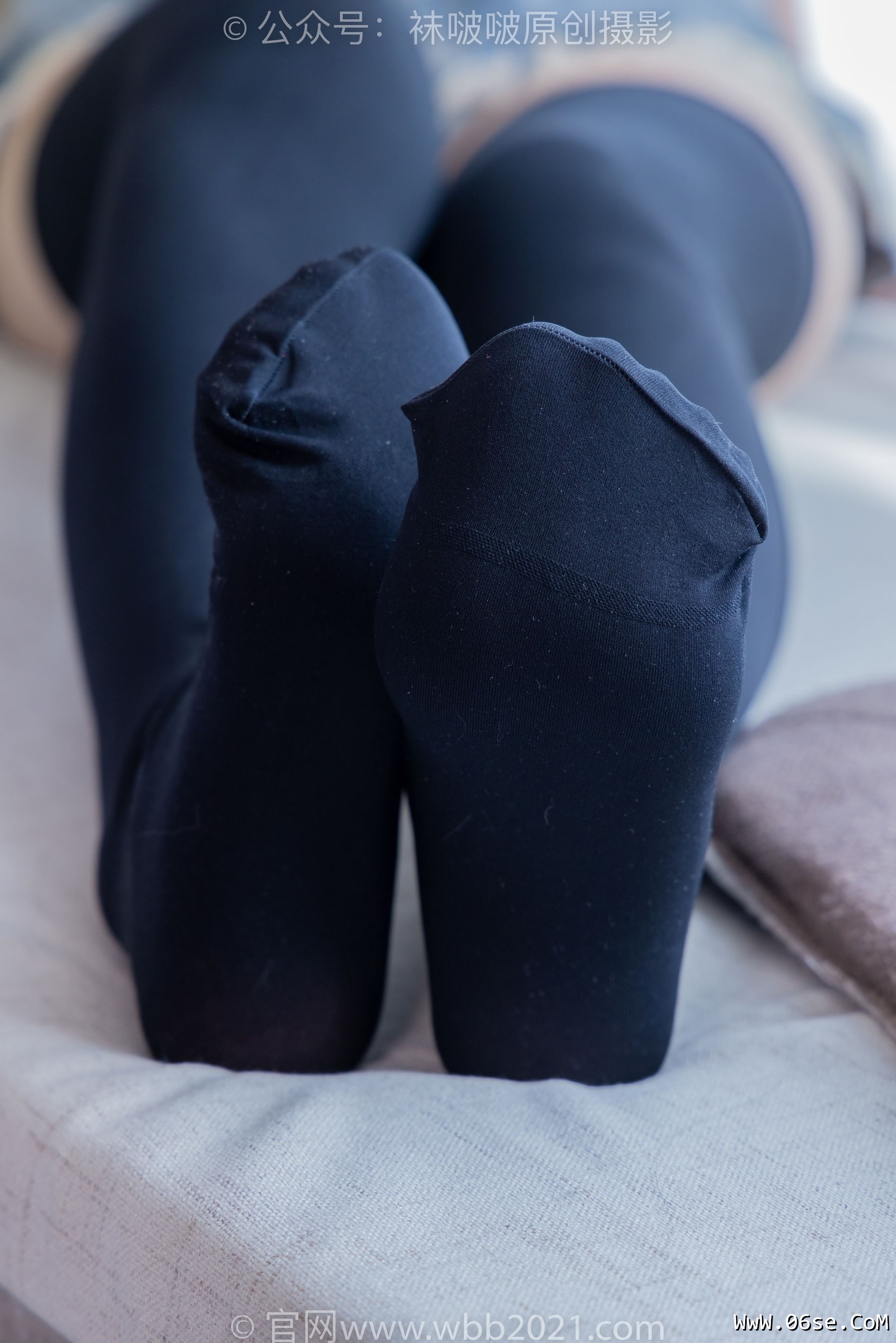 图片[77]-BoBoSocks袜啵啵 No.390 甜甜圈 -板鞋、厚黑丝大腿袜、厚白丝大腿袜[148P]-六色网