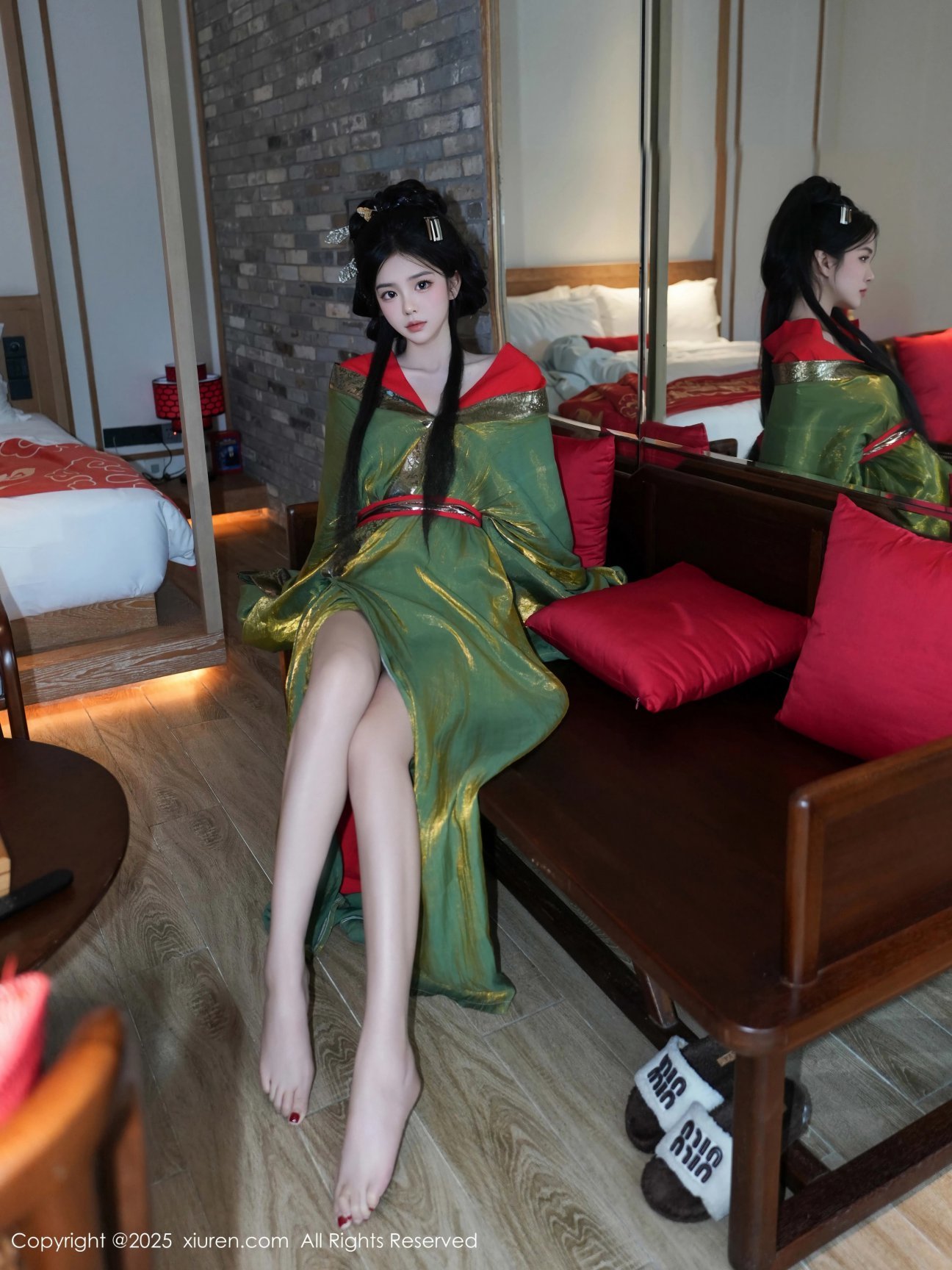 图片[13]-[XIUREN秀人网] 2025.04.09 NO.10126 雪糕CiCi[69P]-六色网