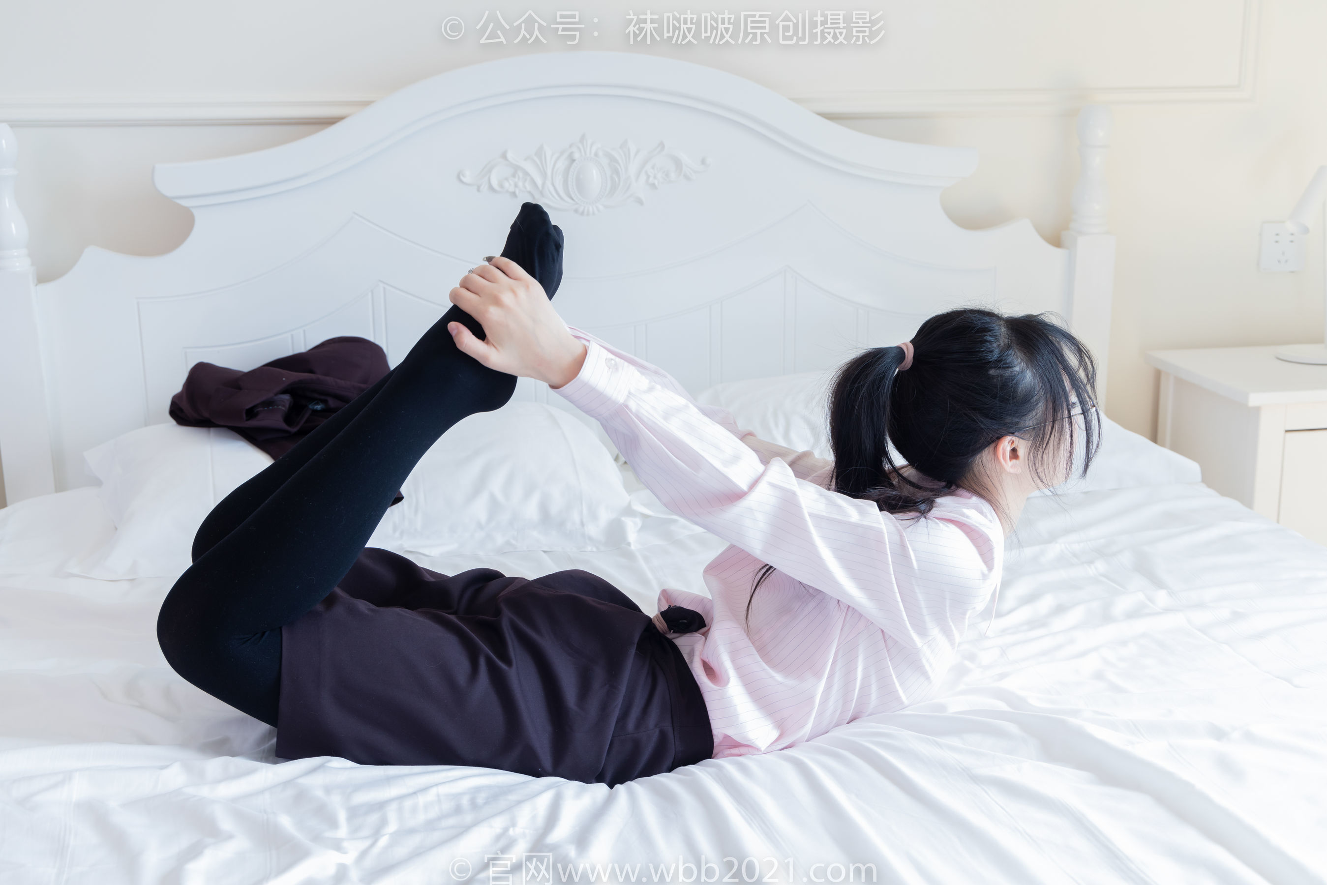 图片[82]-BoBoSocks袜啵啵 No.362 甜甜圈 -两双皮鞋、厚肉丝、厚黑丝、ol制服[230P]-六色网