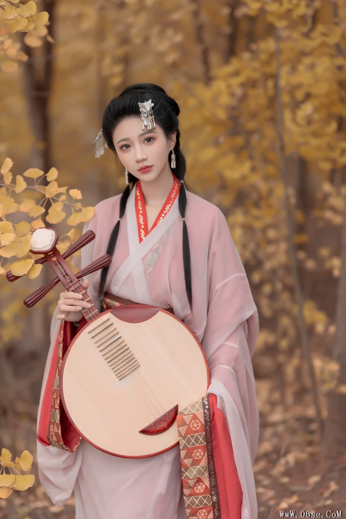 图片[18]-YiTuYu艺图语 Vol.5988 Qi Luo Sheng De Xiao Su Su[28P]-六色网