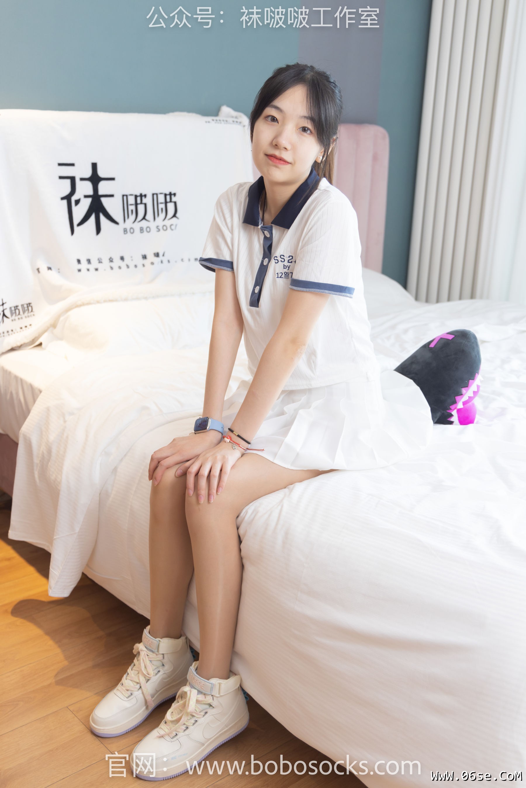 BoBoSocks袜啵啵 No.096 小甜豆-板鞋、白棉袜、油亮肉丝[145P]-六色网