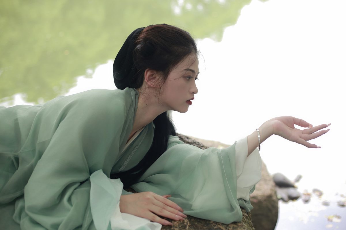 图片[19]-YiTuYu艺图语 Vol.5298 Nie Er[32P]-六色网