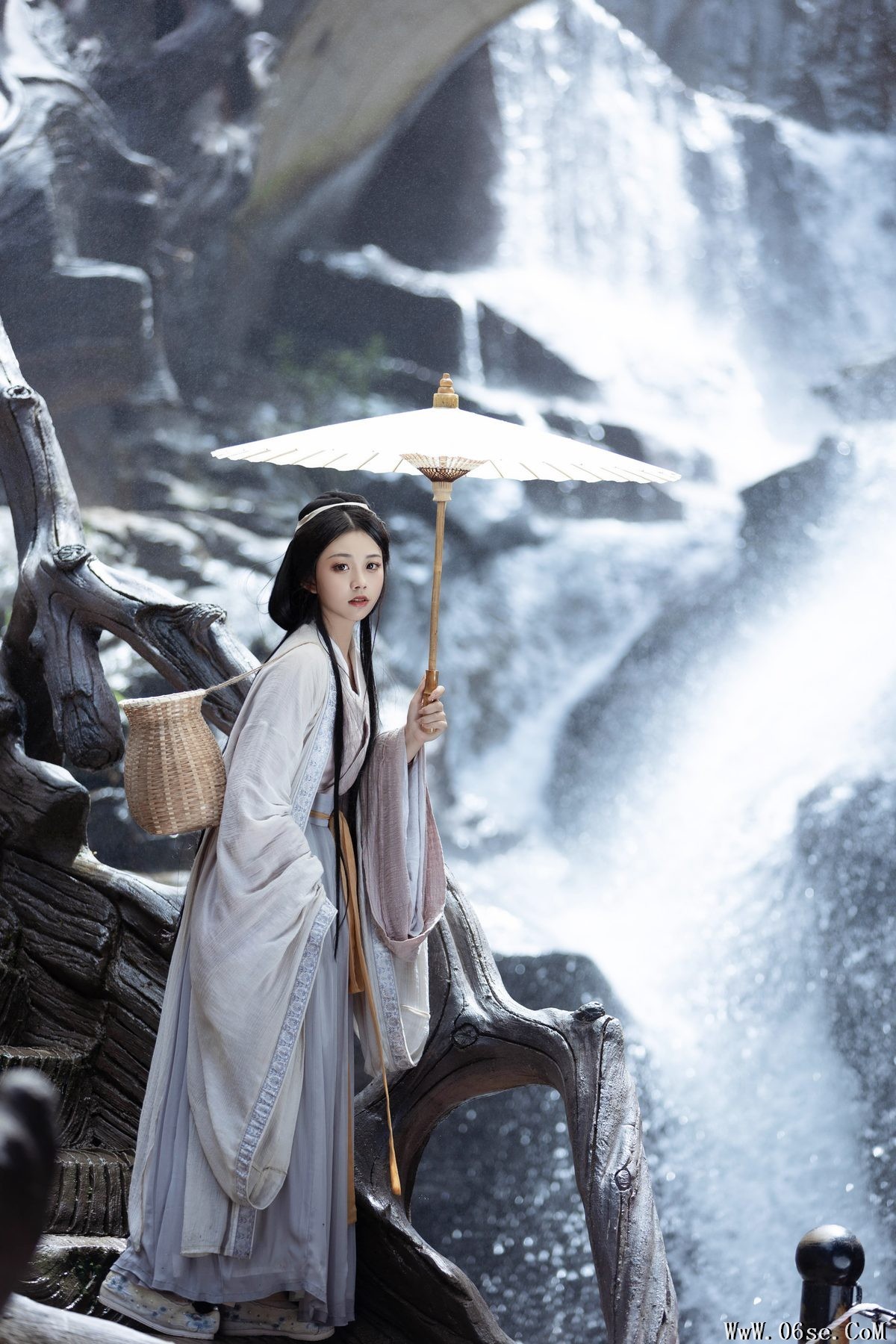 图片[19]-YiTuYu艺图语 Vol.5914 Jin Zou Ba[26P]-六色网