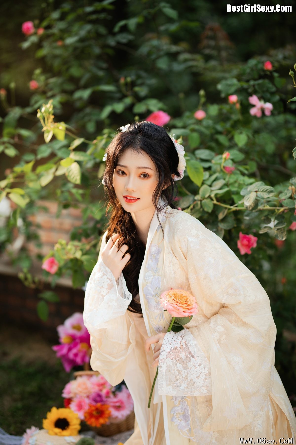 图片[22]-YiTuYu艺图语 Vol.4063 Liu Liu Yang Liu Liu[24P]-六色网