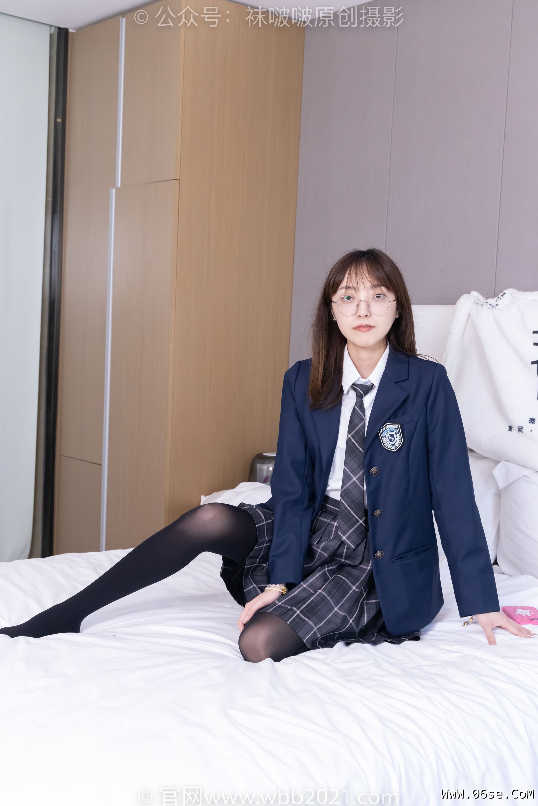 图片[32]-BoBoSocks袜啵啵 No.432 稚予 -皮鞋、厚黑丝、jk制服[184P]-六色网