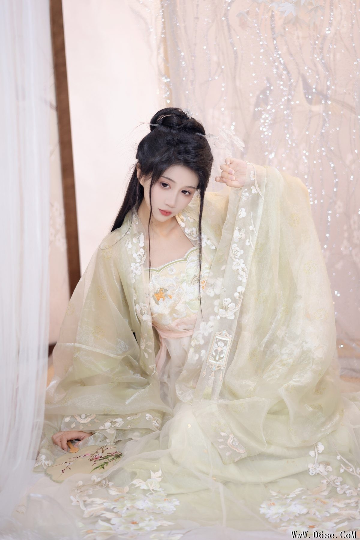 图片[8]-YiTuYu艺图语 Vol.4143 Qi Luo Sheng De Xiao Su Su[28P]-六色网