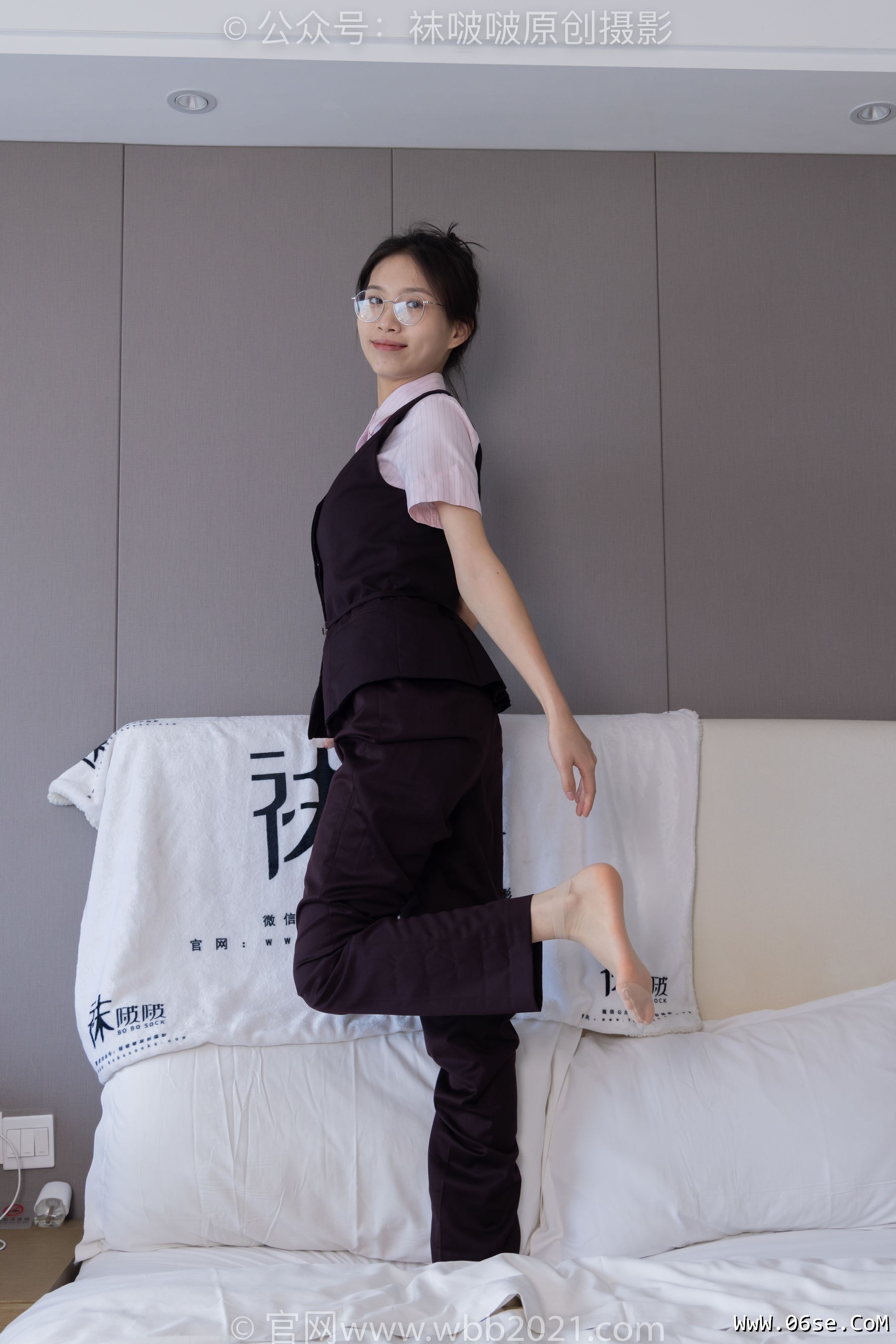图片[18]-BoBoSocks袜啵啵 No.271 芝士 -平底鞋、短肉丝、银行制服[146P]-六色网