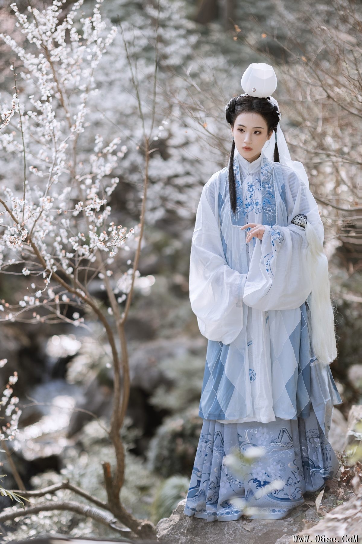 图片[35]-YiTuYu艺图语 Vol.4573 Fang Ting Yu[41P]-六色网