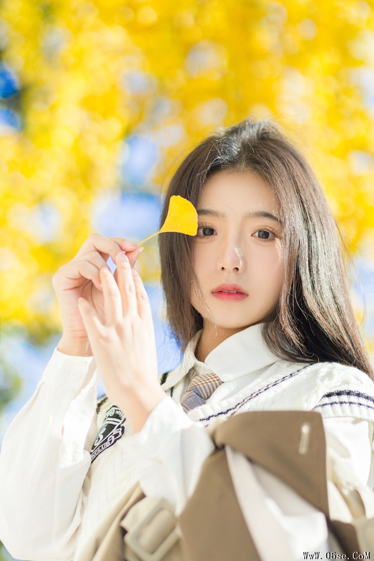 图片[4]-YiTuYu艺图语 Vol.6205 Mu You[29P]-六色网