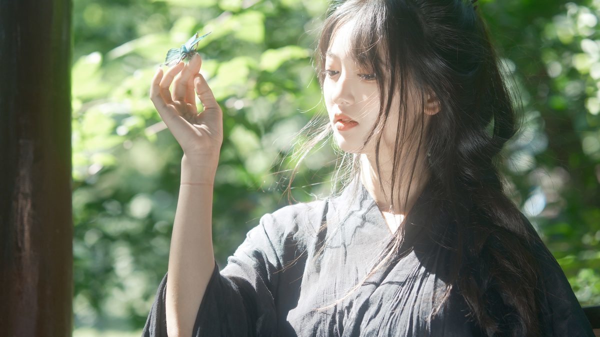 图片[4]-YiTuYu艺图语 Vol.5567 Er Liang Feng Yue[23P]-六色网