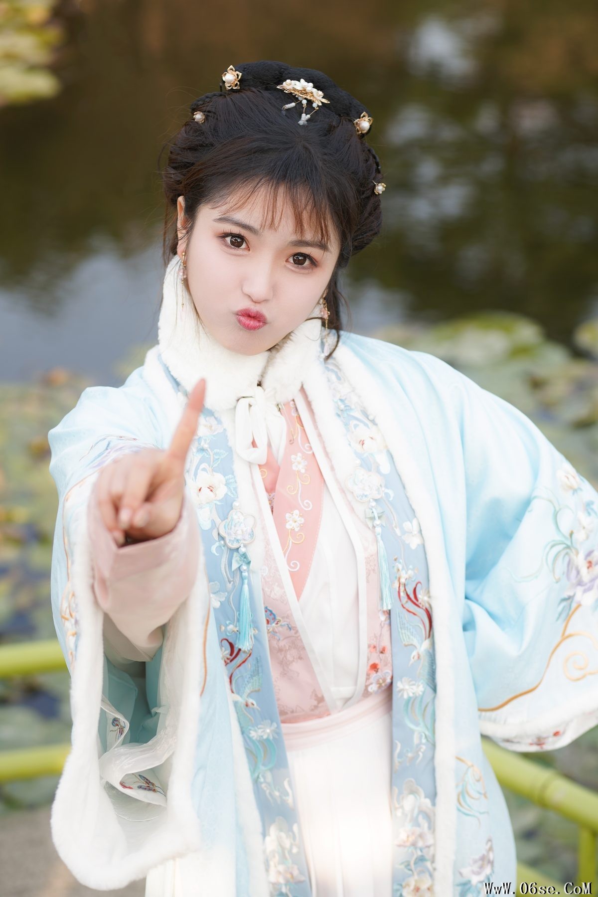 图片[20]-YiTuYu艺图语 Vol.3389 Zha Ji Bing Ke Le[23P]-六色网