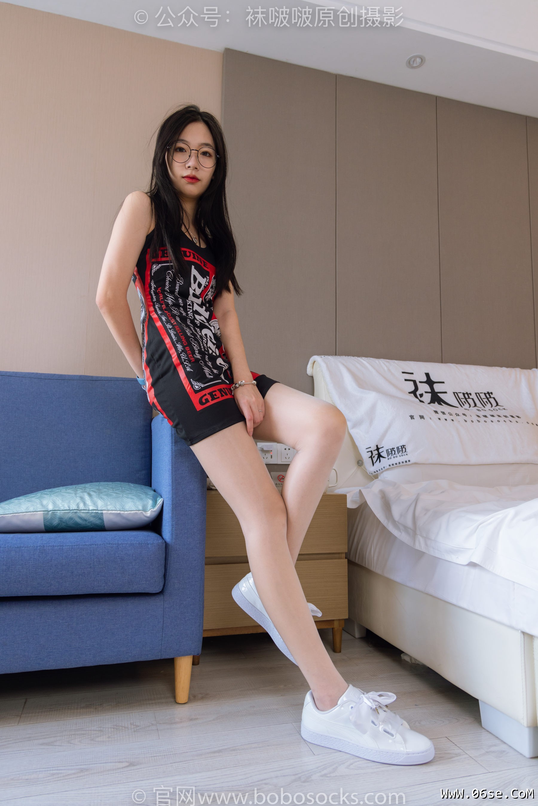 图片[61]-BoBoSocks袜啵啵 No.230 小甜豆-两双高跟鞋、板鞋、油亮肉丝、油亮白丝[150P]-六色网