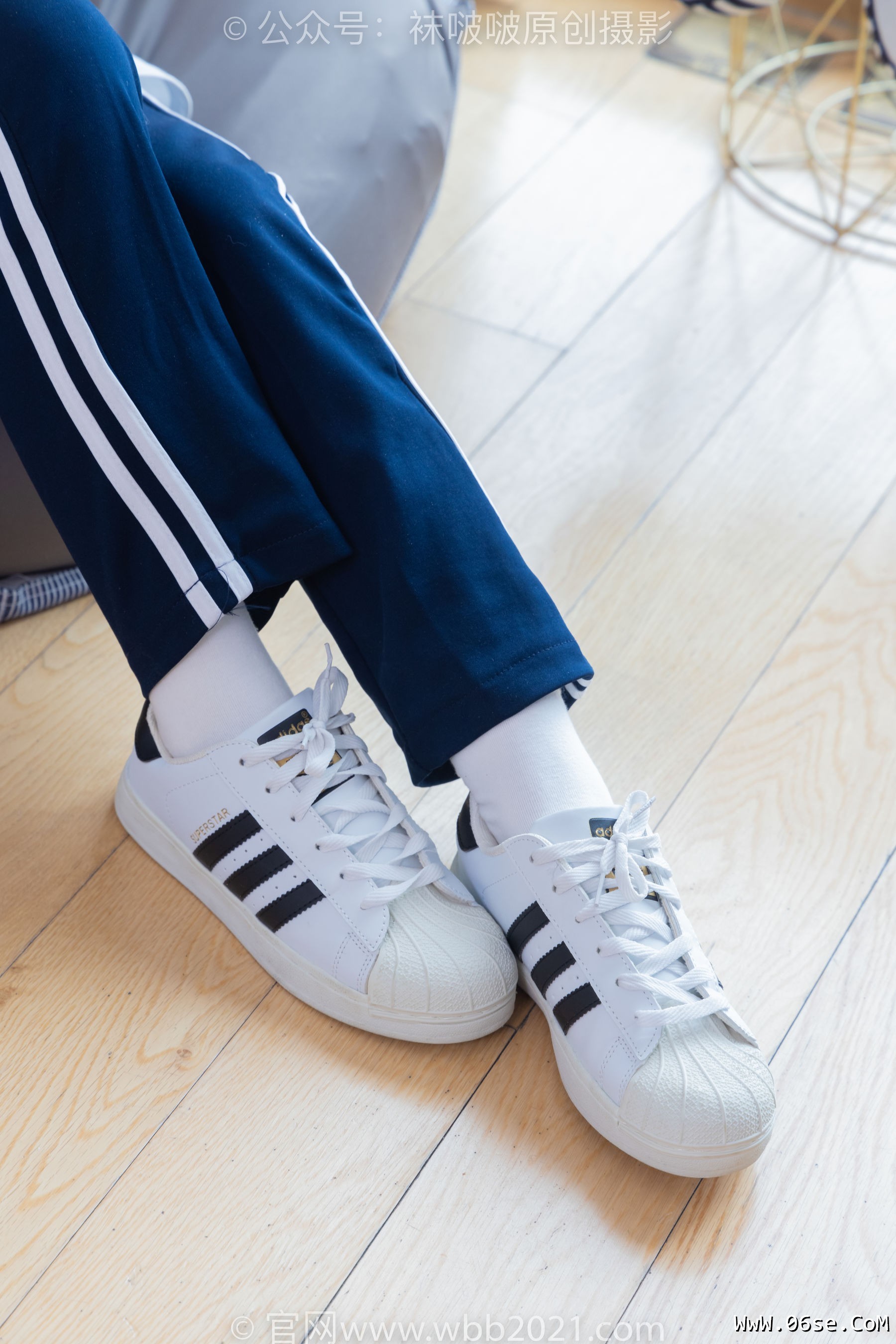 图片[78]-BoBoSocks袜啵啵 No.366 甜甜圈 -三双板鞋、白棉袜、短白丝[150P]-六色网