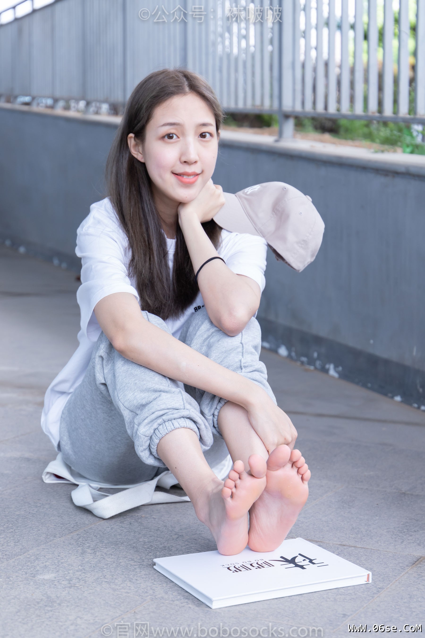 图片[108]-BoBoSocks袜啵啵 No.012 泡芙-运动鞋、白棉袜、裸足[132P]-六色网