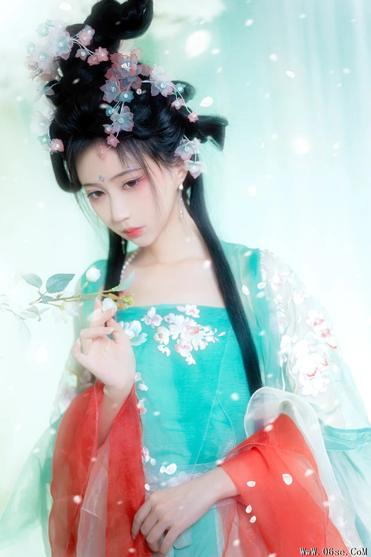 图片[5]-[艺图语]2022.12.26 Vol.2763 – 绿梅 [28P]-六色网