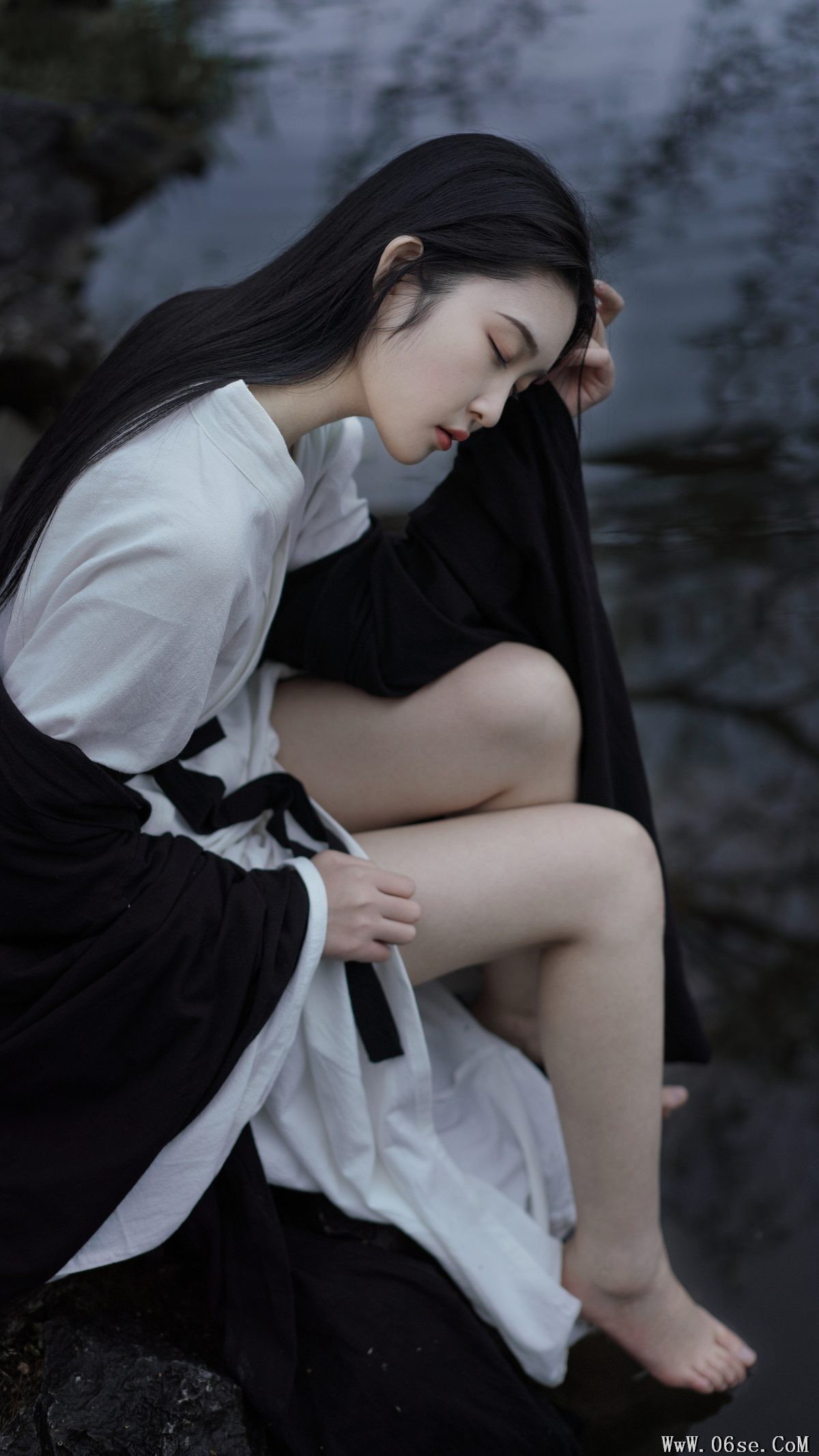 图片[21]-YiTuYu艺图语 Vol.3894 Ai Tan Xian De Xia Shang Zhou[33P]-六色网