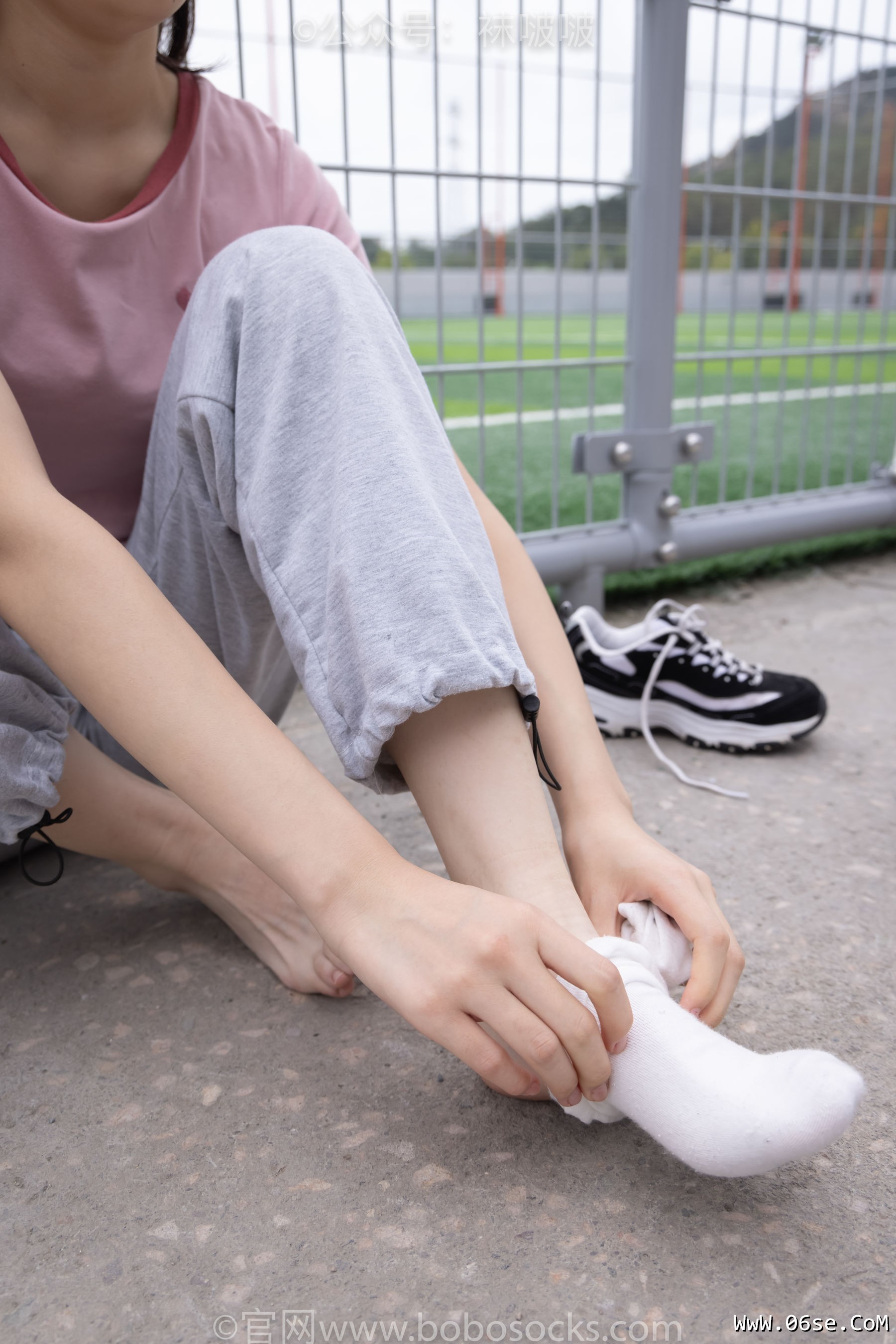 图片[123]-BoBoSocks袜啵啵 No.016 熊熊-斯凯奇运动鞋、棉袜、裸足[147P]-六色网