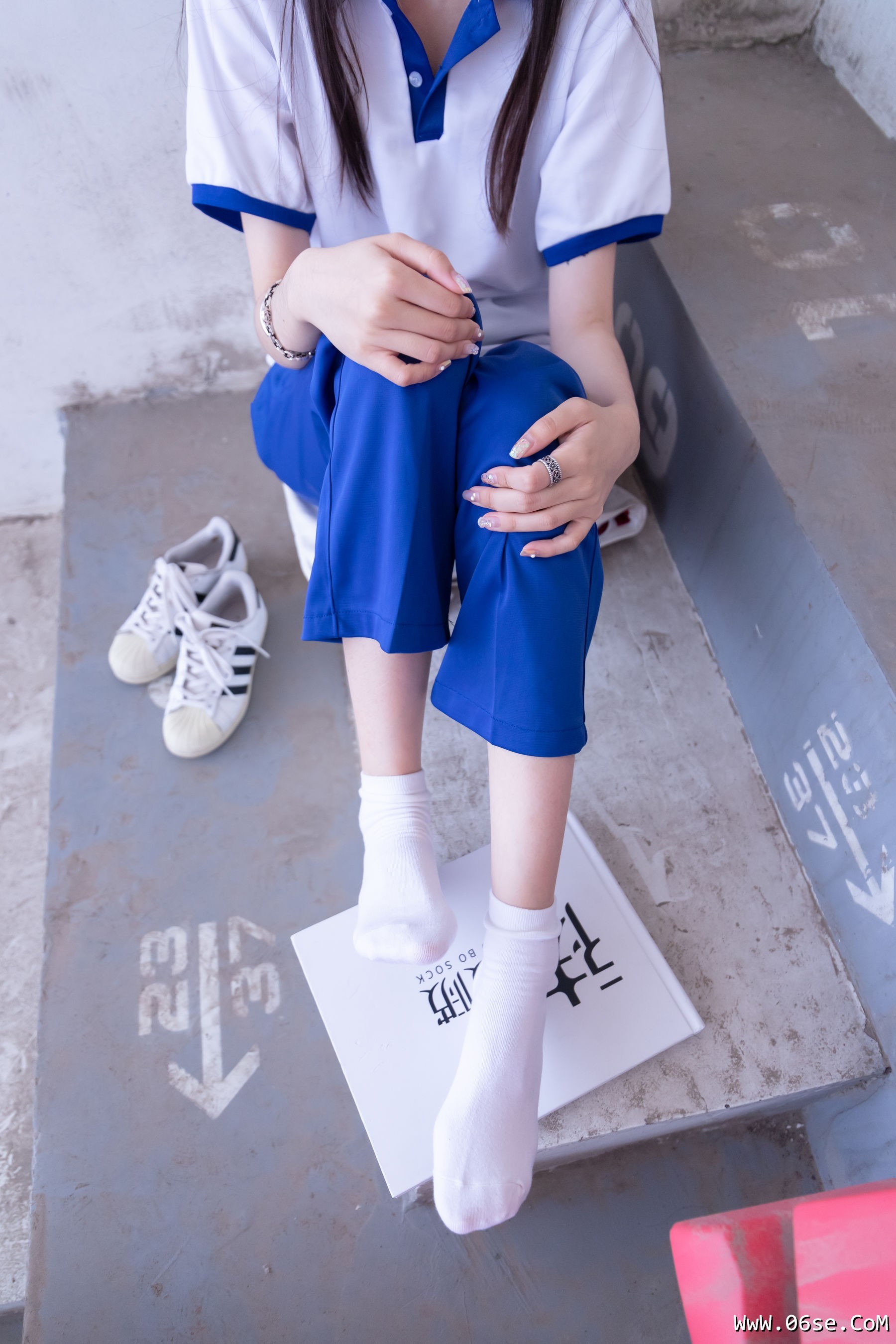 图片[77]-BoBoSocks袜啵啵 No.002 稚予-校服、贝壳头、白棉袜、裸足[139P]-六色网