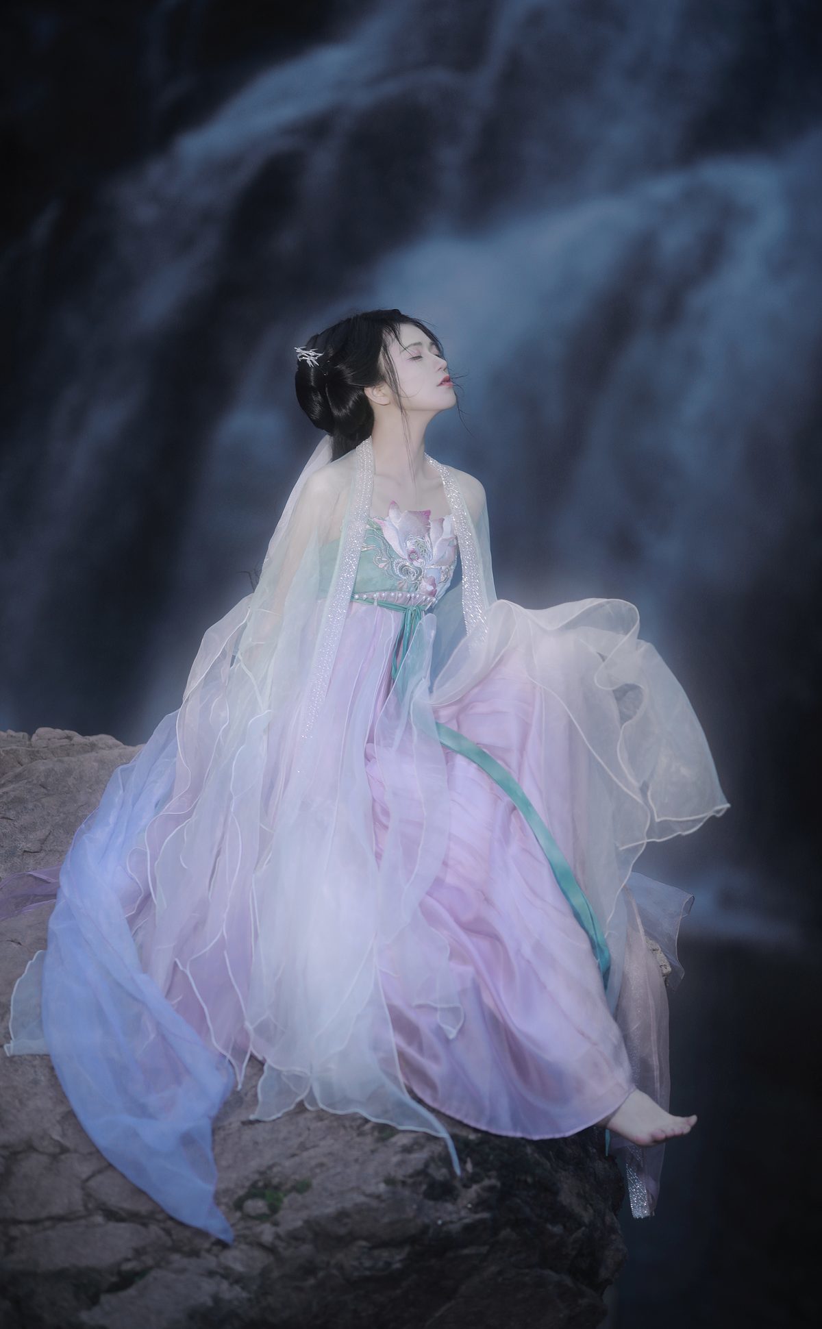 图片[4]-YiTuYu艺图语 Vol.5506 Wu Sui[28P]-六色网