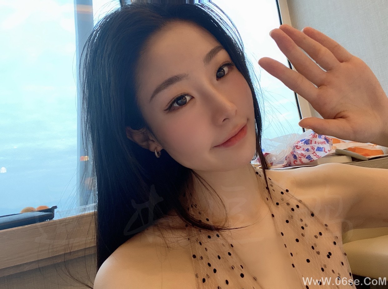 图片[38]-逗本逗鸭早期(整容前)诱惑私拍[211P]-六色网