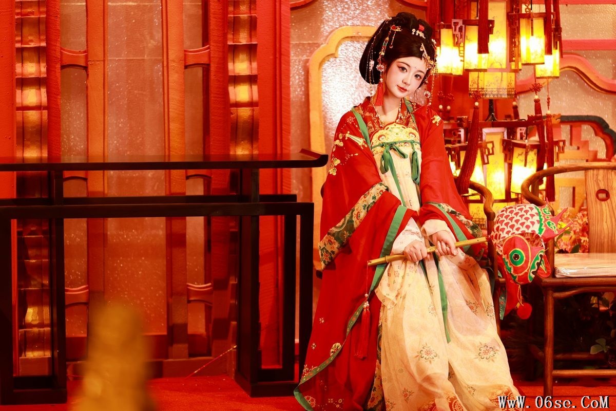 图片[14]-YiTuYu艺图语 Vol.5514 Bu Ke Ai De He He[43P]-六色网