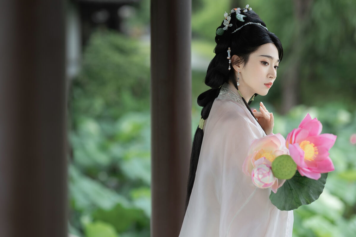 图片[23]-YiTuYu艺图语 Vol.7383 La Tu Tou[29P]-六色网