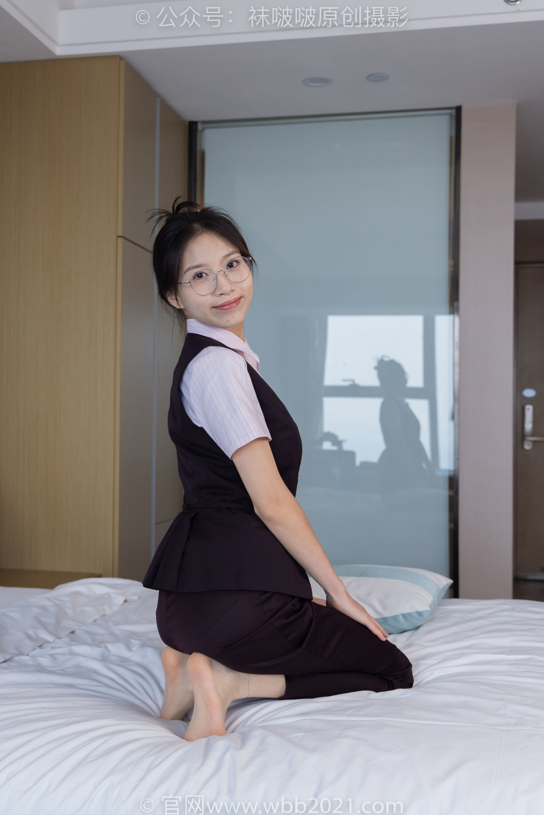 图片[3]-BoBoSocks袜啵啵 No.271 芝士 -平底鞋、短肉丝、银行制服[146P]-六色网